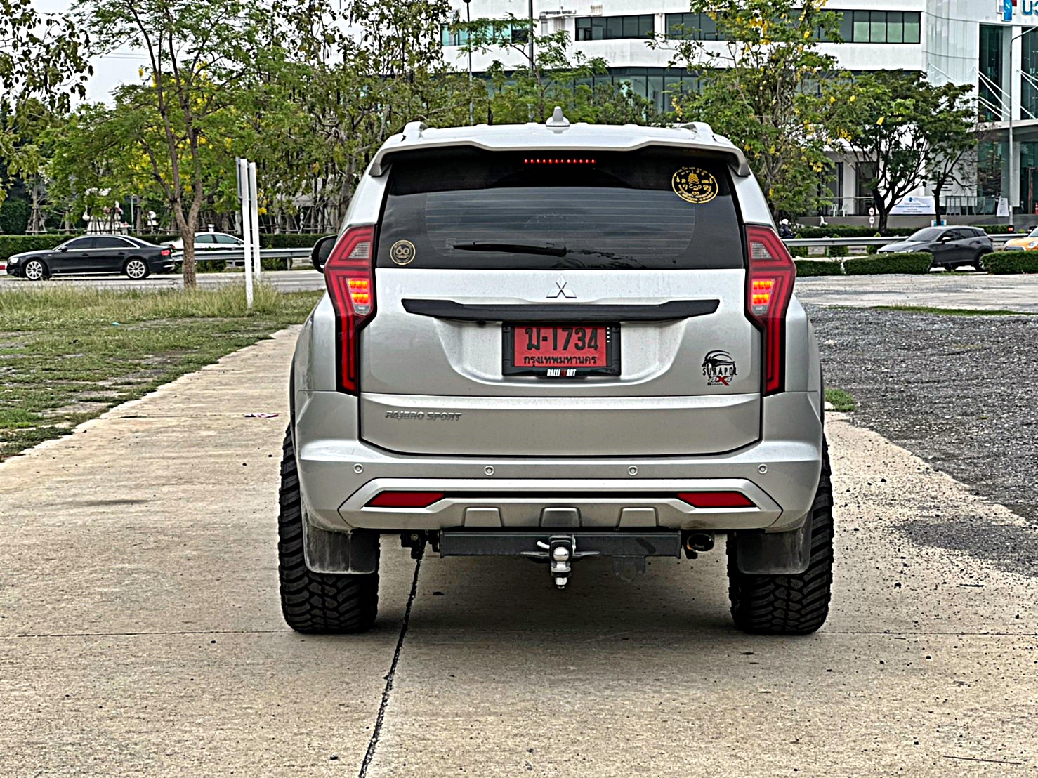 PAJERO ทรงเมกา ของพี่ปู_มลิกา_นักวอลเล่ย์_ทีมชาติไทย