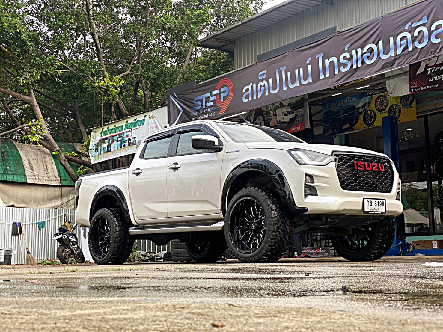 D-MAX ทรงเมกา มาไกลจากปราจีนบุรี