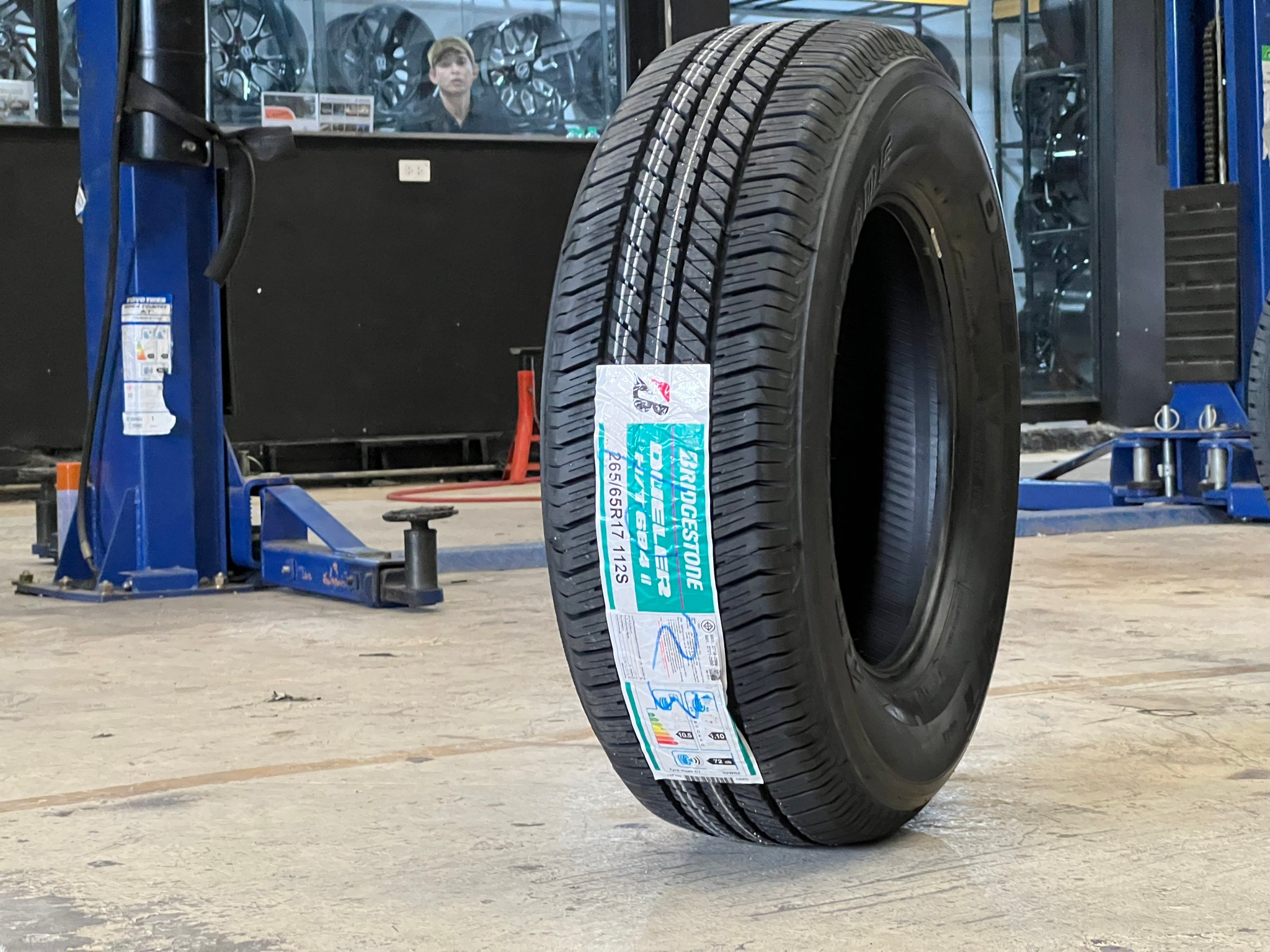 BRIDGESTONE 265/65-17 HT684 ราคาถูก