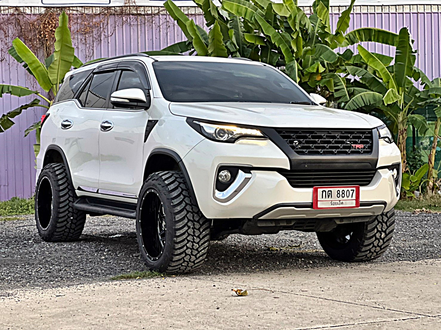 FORTUNER ทรงเมกา ล้อขอบ20 ที่ STEP9