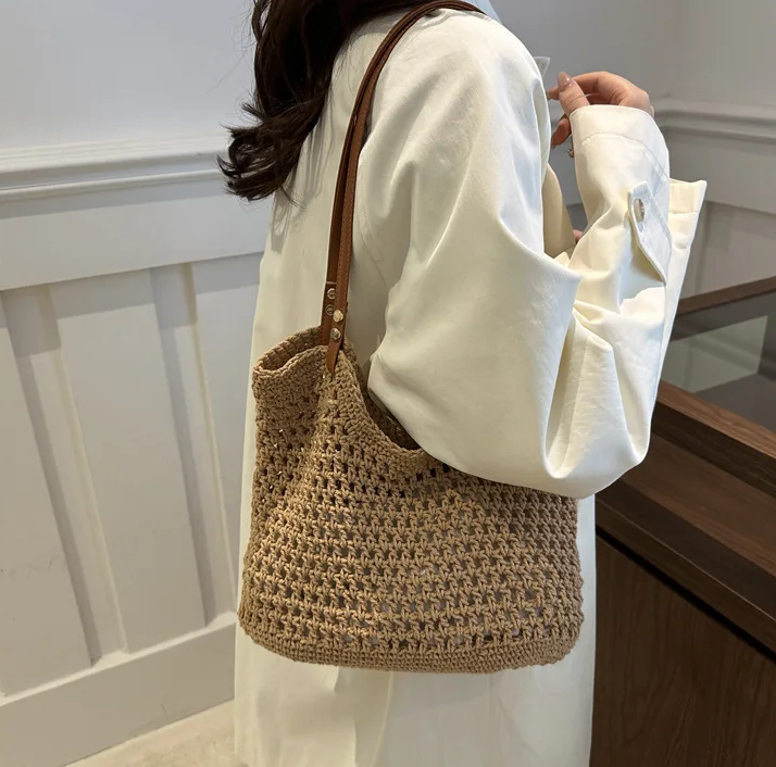 กระเป๋าสะพายมินิมอลน่ารักๆ สำหรับเที่ยวทะเล ไปคาเฟ่ถ่ายรูปเก๋ๆ 📸