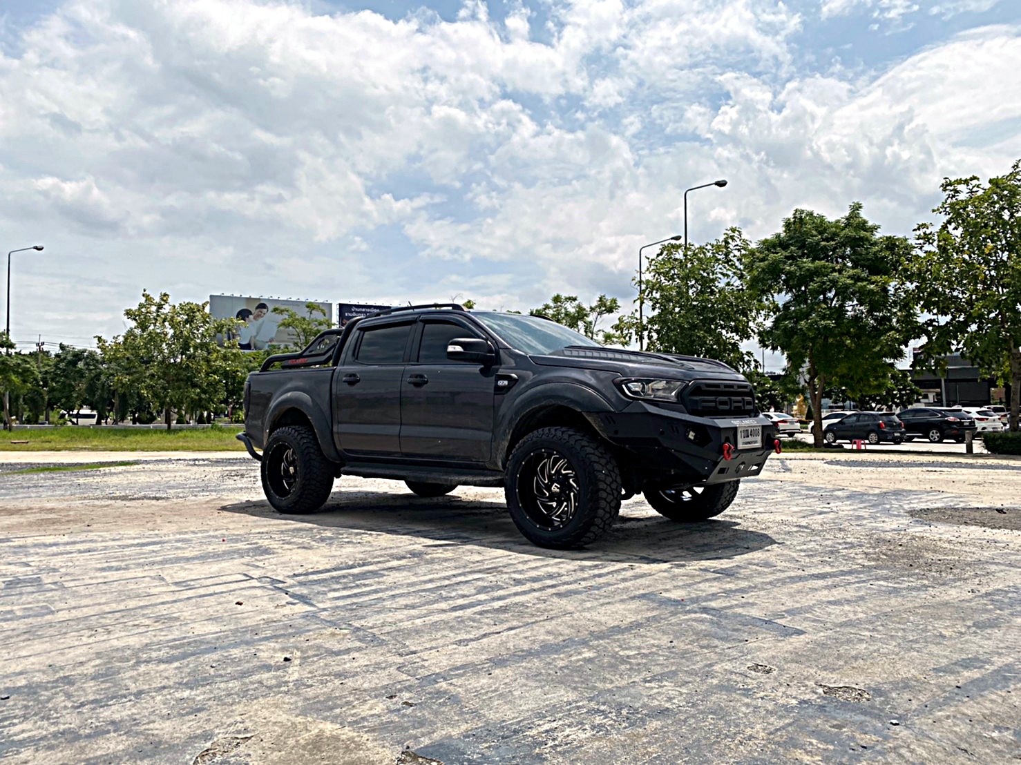 FORD จัดชุดใหม่ ทรงเมกาที่ STEP9