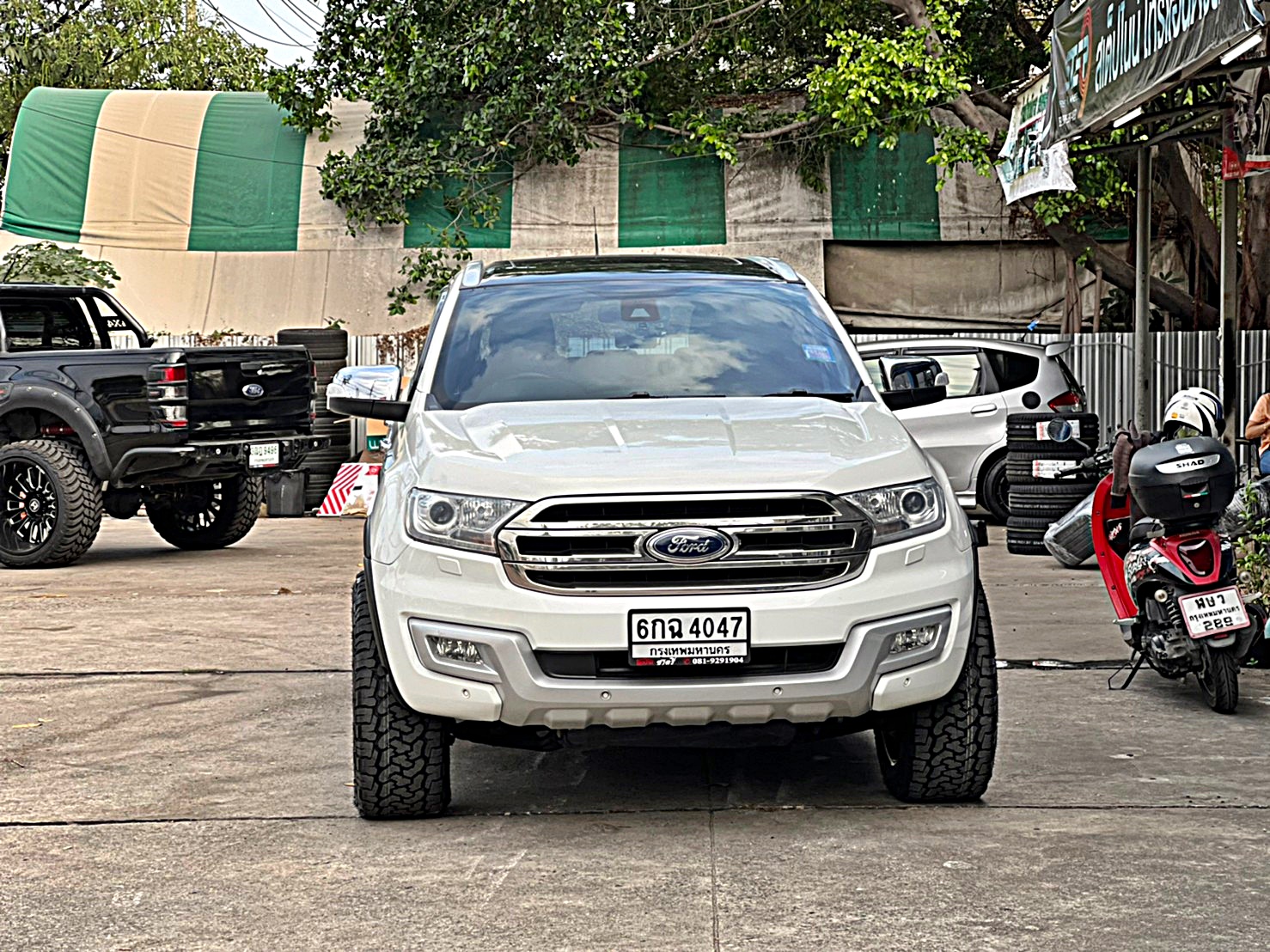 FORD EVEREST แบบไม่ยก