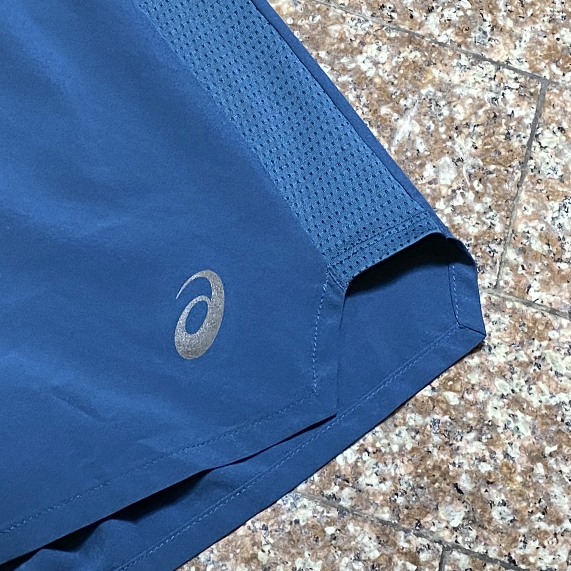 กางเกงวิ่ง ASICS Road 7” Running Shorts (L)