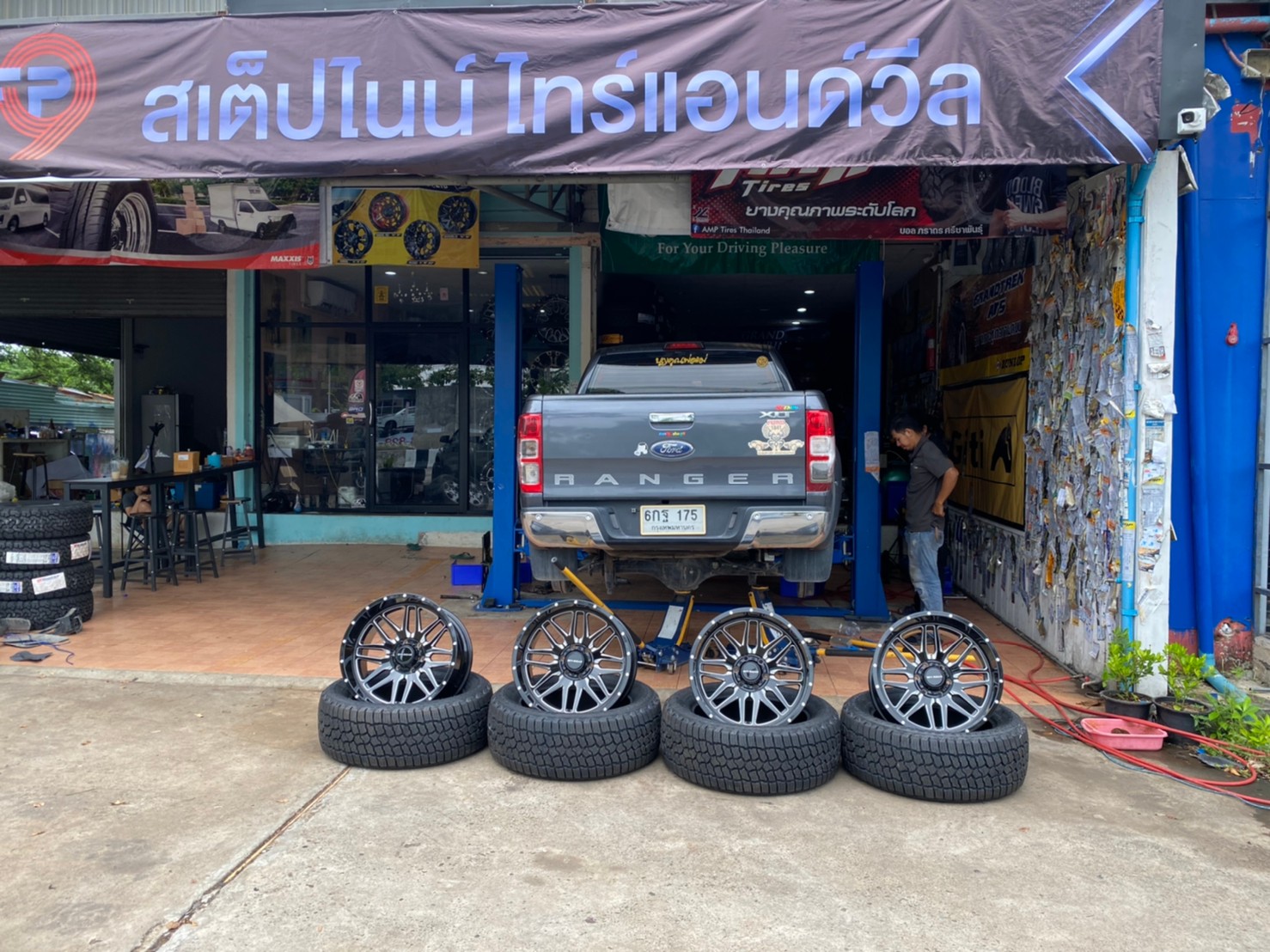 FORD ทรงเมกา ล้อเทพลึกสุดตาราง