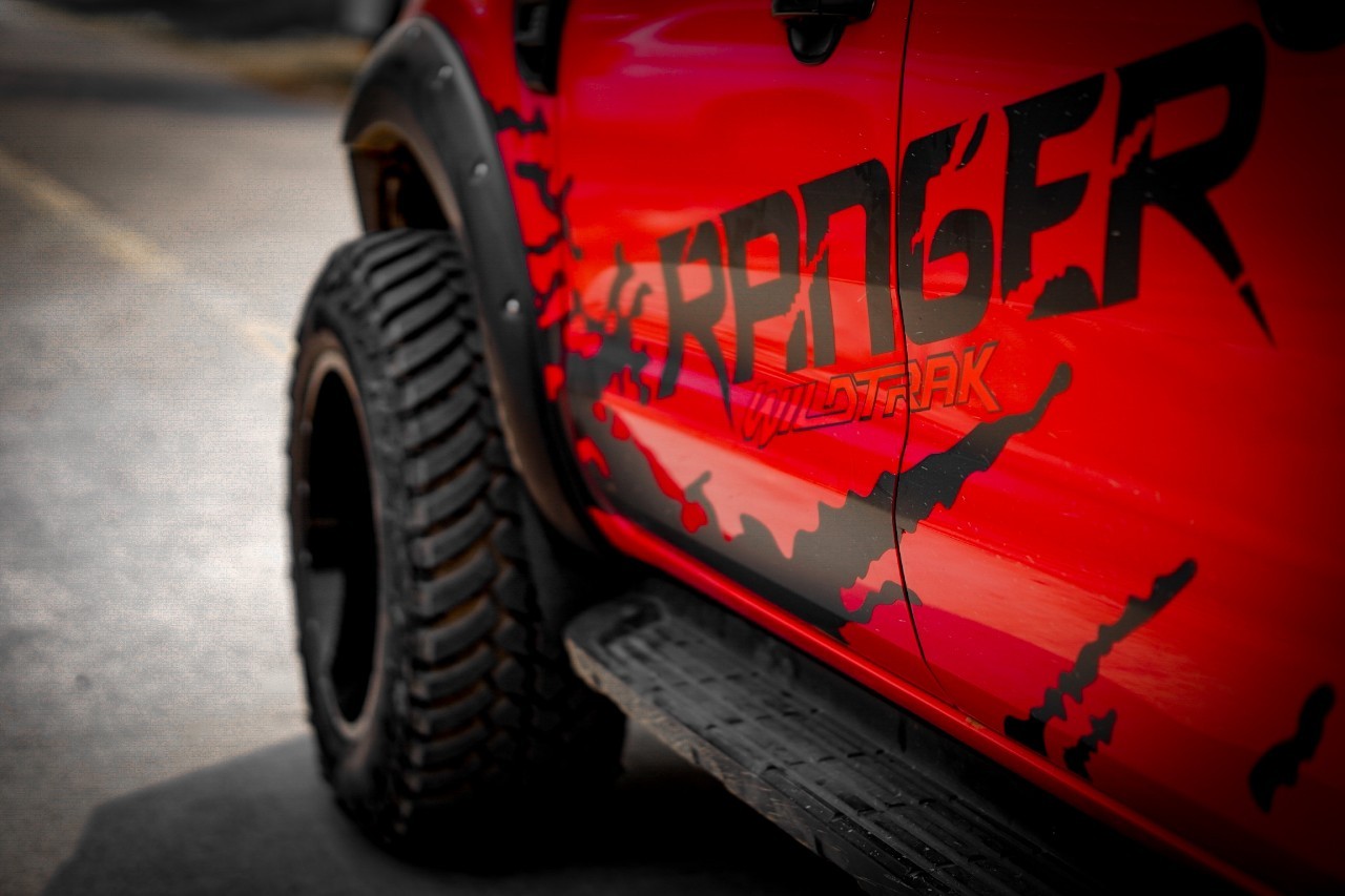 FORD RANGER แต่งทรงเมกาที่ STEP9