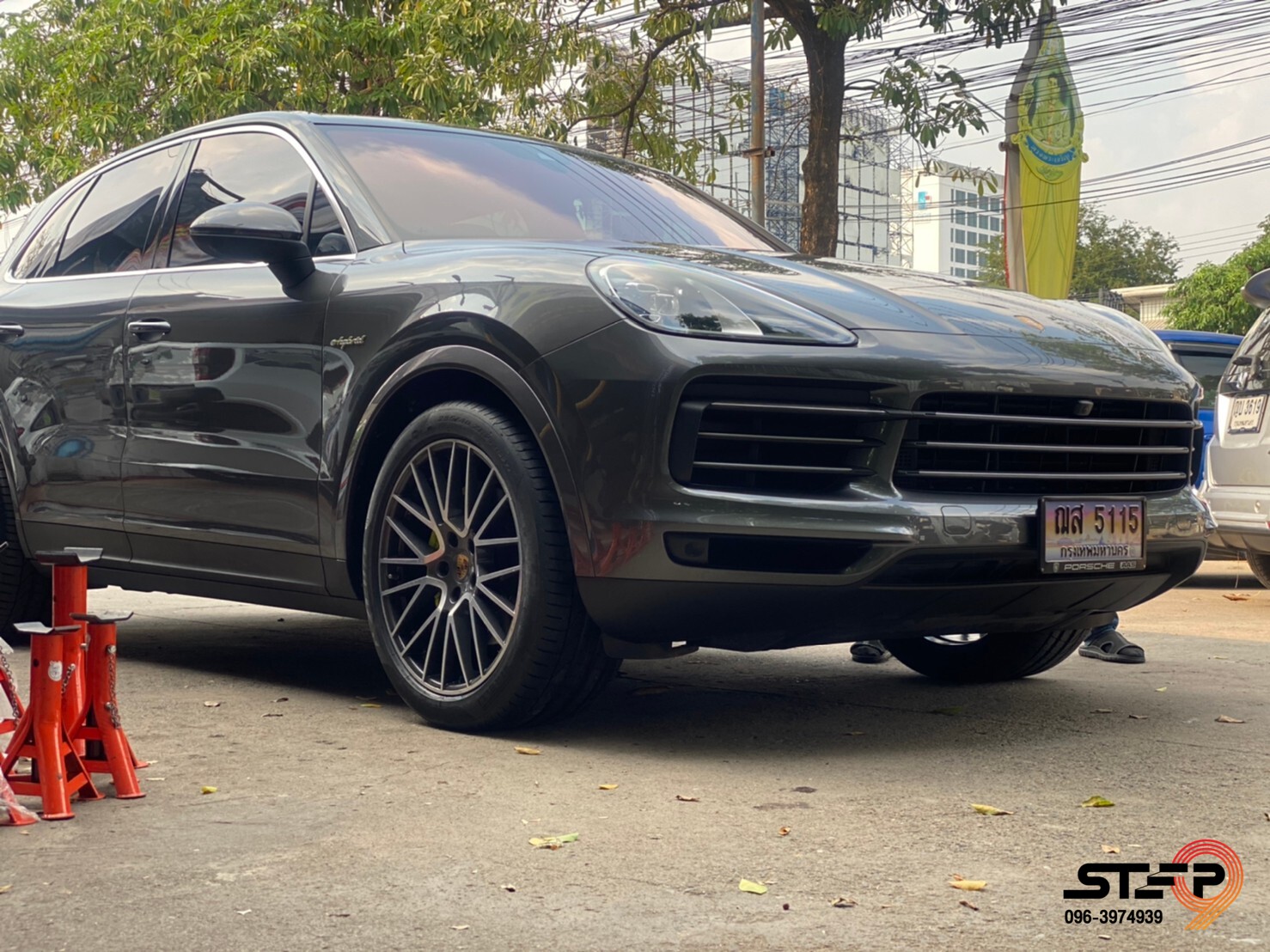 PIRELLI PZERO 285/40-21 ราคาถูกสุดที่ STEP9