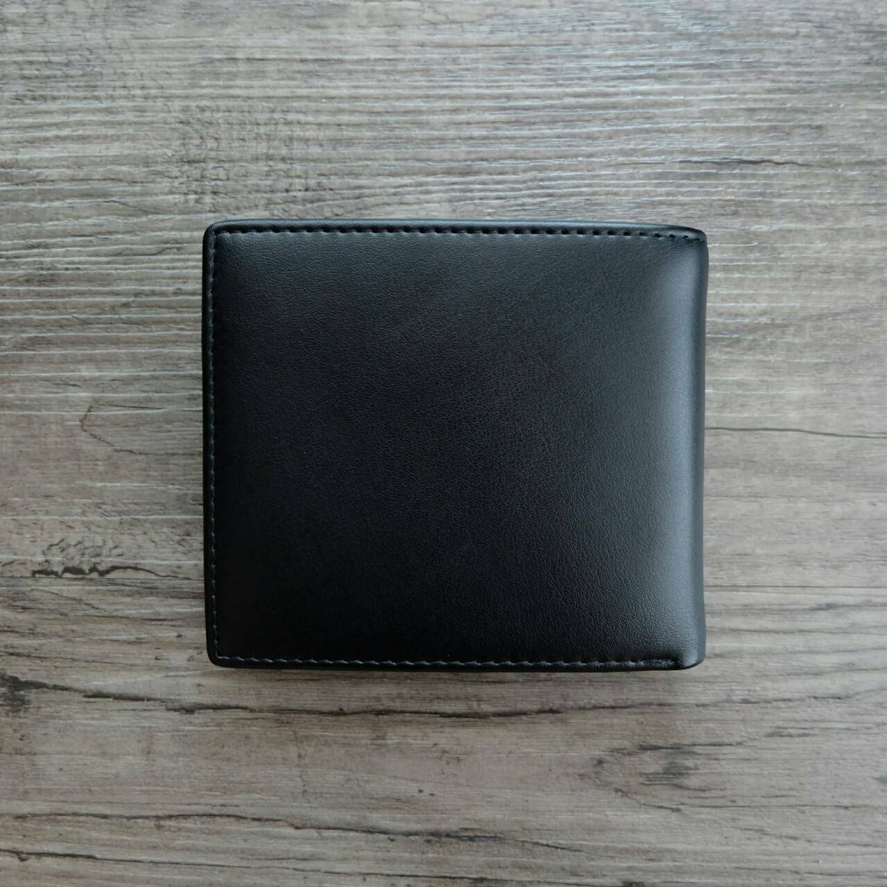 กระเป๋าสตางค์ใบสั้น Calvin Klein Leather Bookfold with Key Fob Set