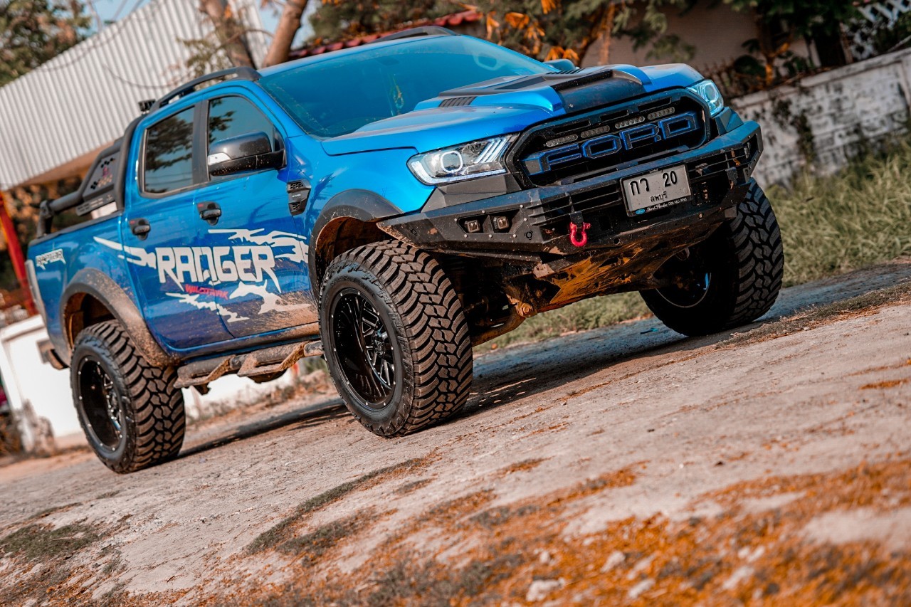 FORD FX4MAX แต่งทรงเมกาที่ STEP9