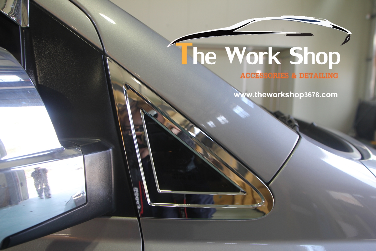 A Pillar Molding for H-1 ( โครเมี่ยมแต่งฐานกระจก )