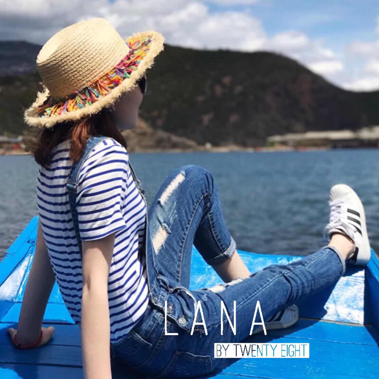 หมวกสานแต่งพู่