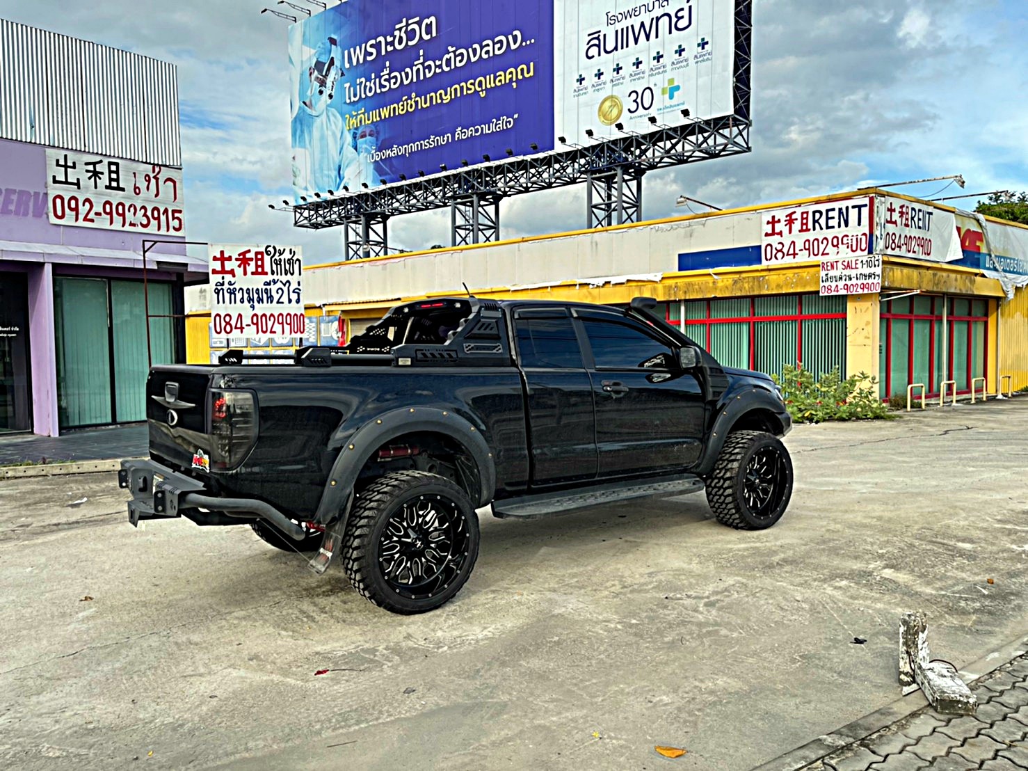 FORD RANGER จัดทรงเมกา ขอบ22 ที่ STEP9