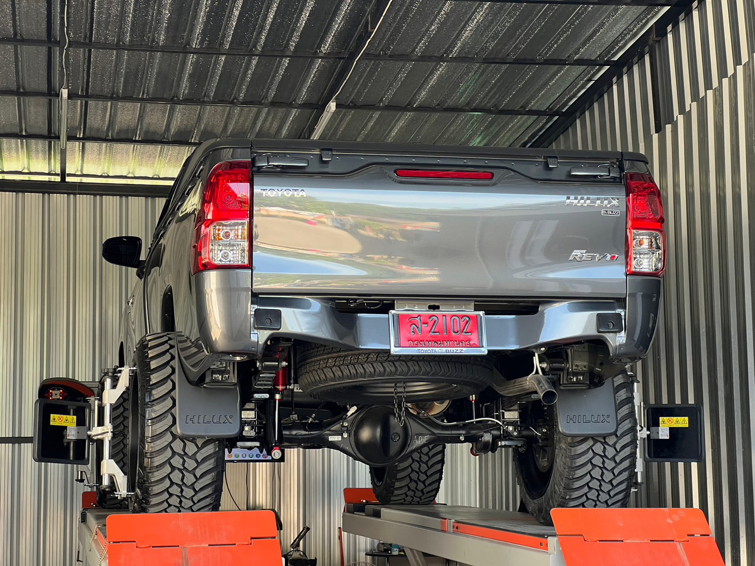 TOYOTA REVO หัวเดียว ทรงเมกา ที่ STEP9