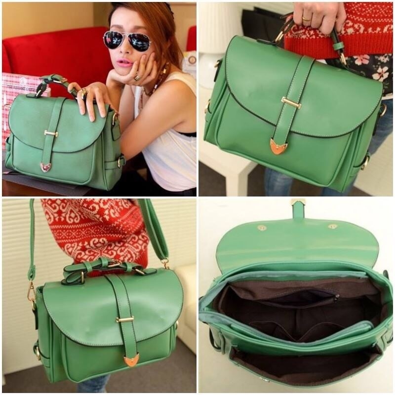 กระเป๋าถือแฟชั่น