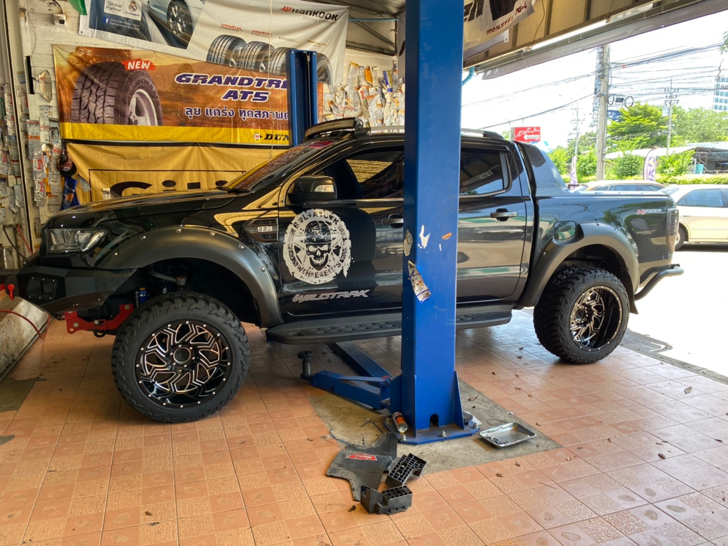FORD WILDTRACK ทรงเมกา