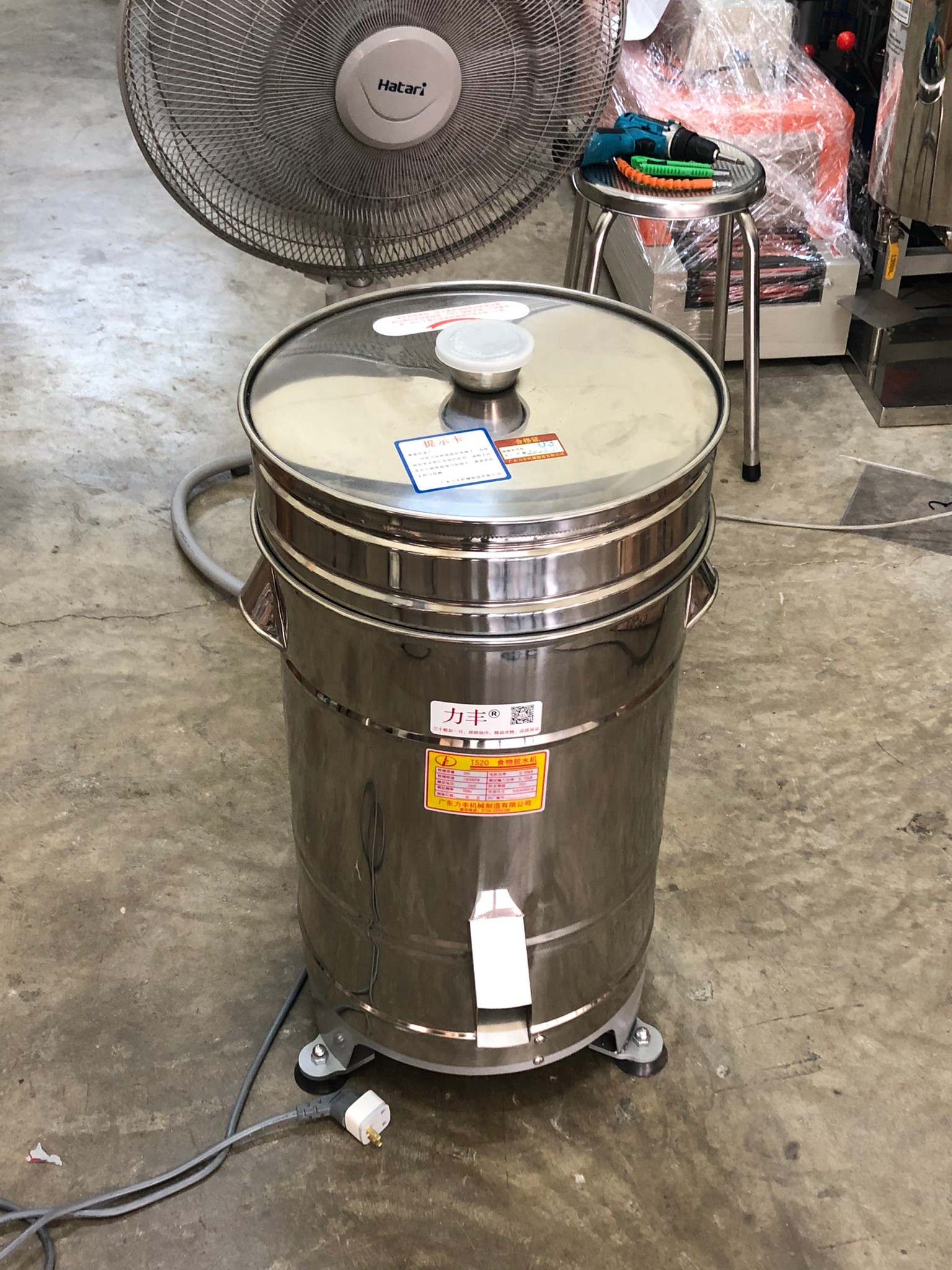 🌈15635 เครื่องสลัดน้ำ เครื่องสลัดน้ำมัน สลัดน้ำออกจากเนื้อและผัก รุ่น TS20