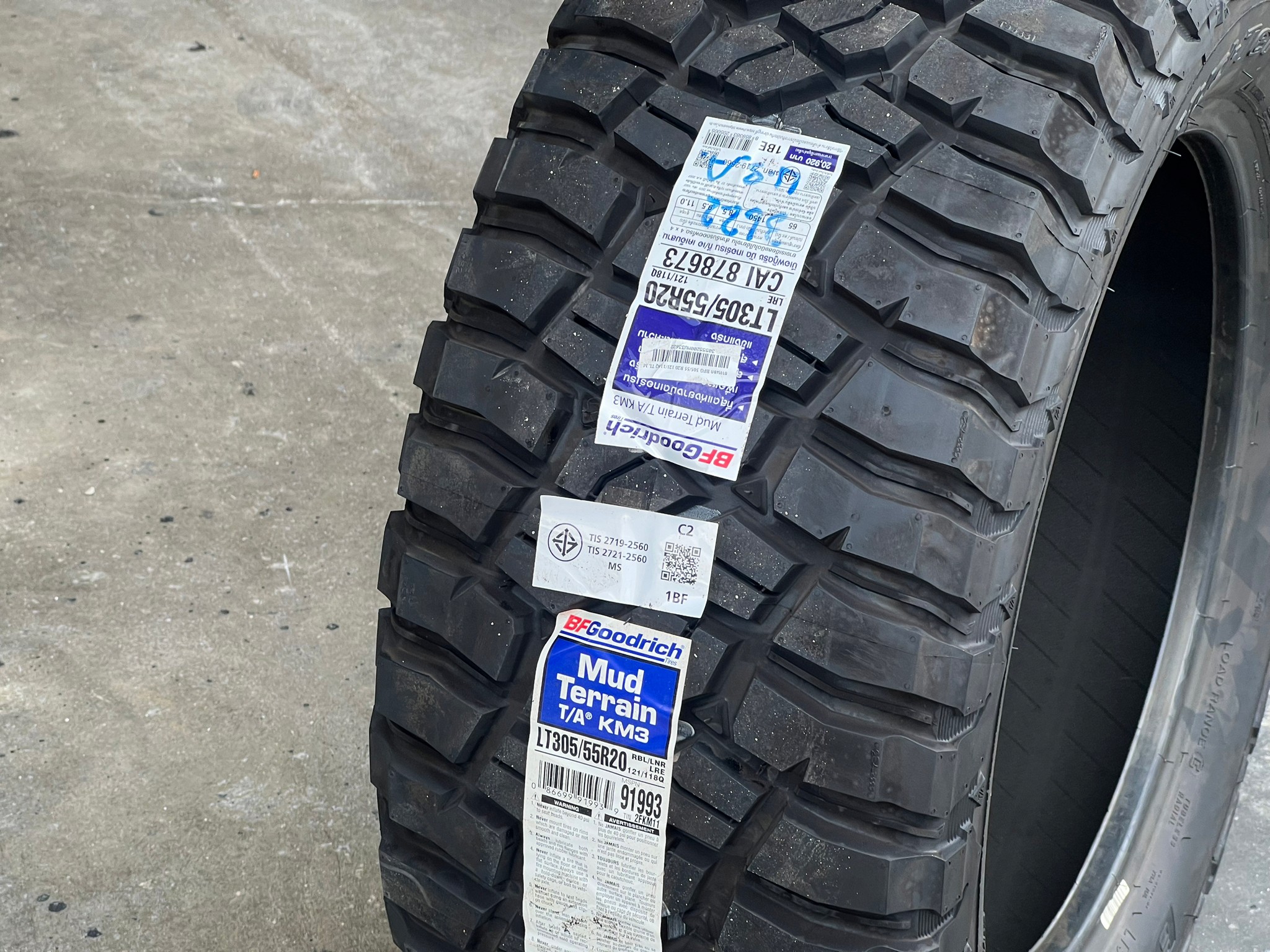 BF 305/55-20 KM3 USA ราคาถูกที่step9