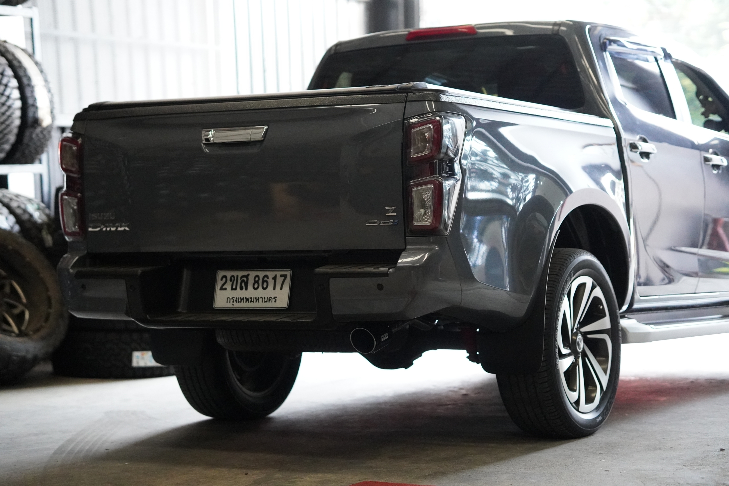 ท่อ HKS ใส่ D-MAX 1.9 ราคาพิเศษที่ STEP9