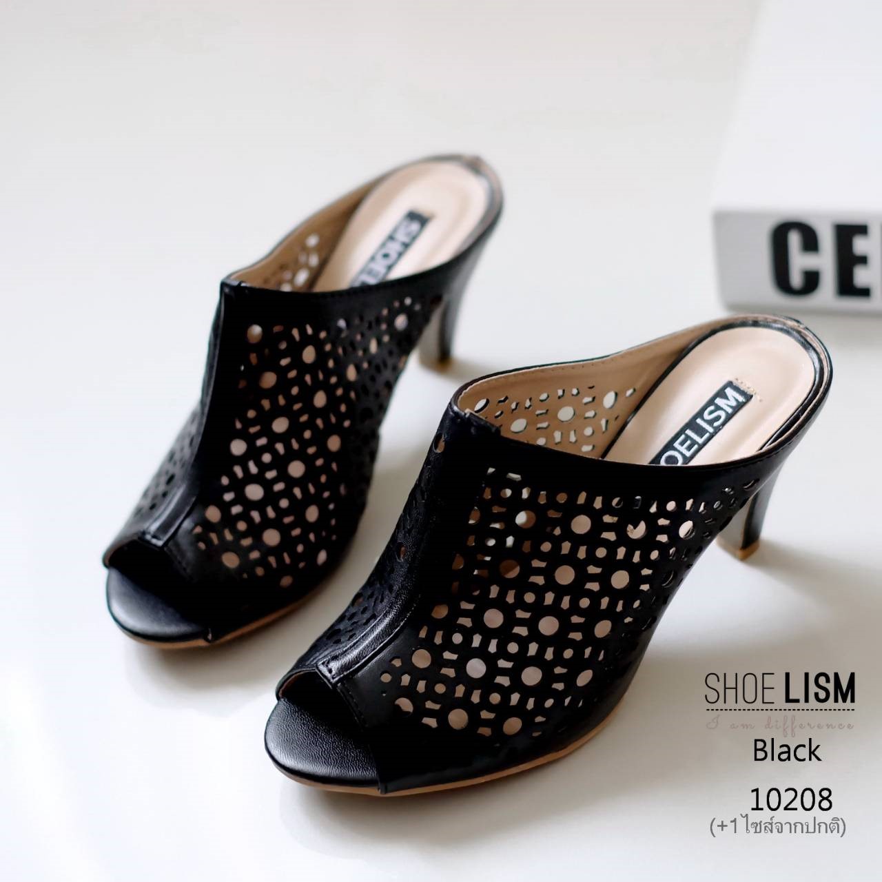 รองเท้าส้นสูงเปิดส้น ฉลุลาย