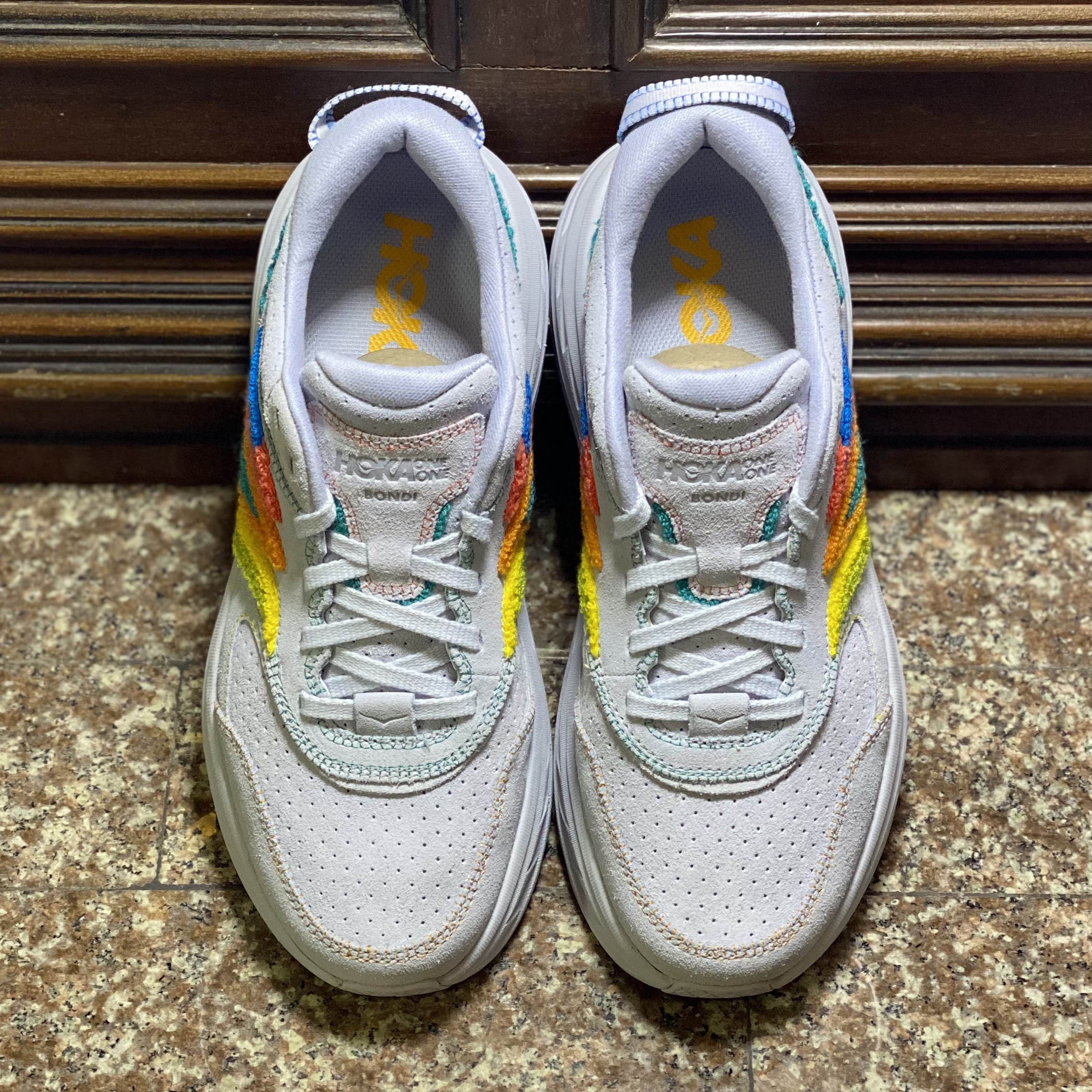 รองเท้า HOKA Bondi L Suede Embroidery ‘EXCLUSIVE’ (M9/9.5/10US)