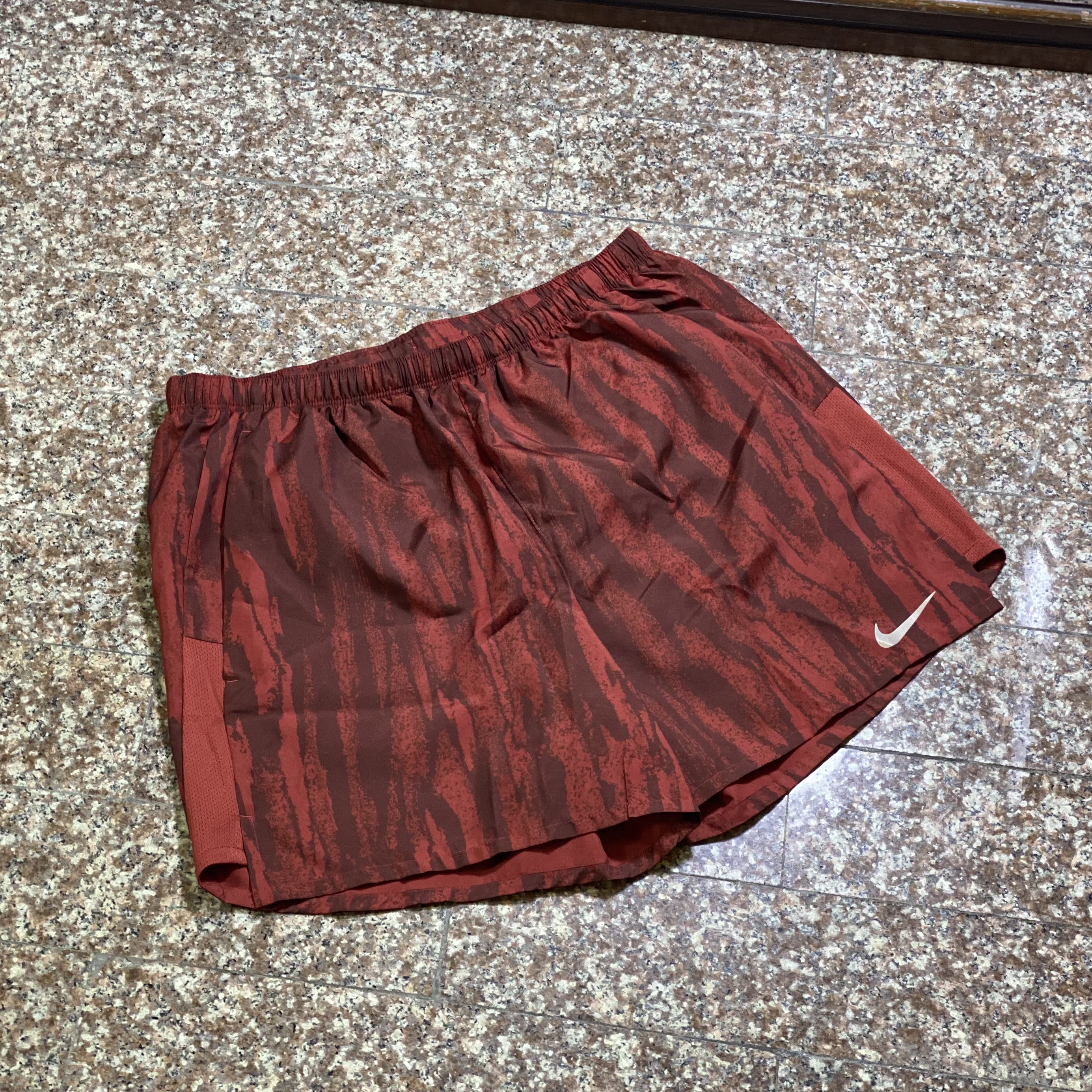 กางเกงวิ่ง Nike Challenger 5” Running Shorts (L)