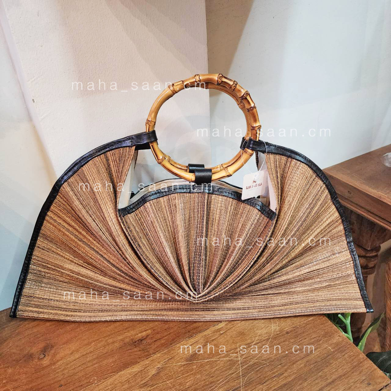 กระเป๋าตาลโตนด คล้องแขน ทรงพัด 💝