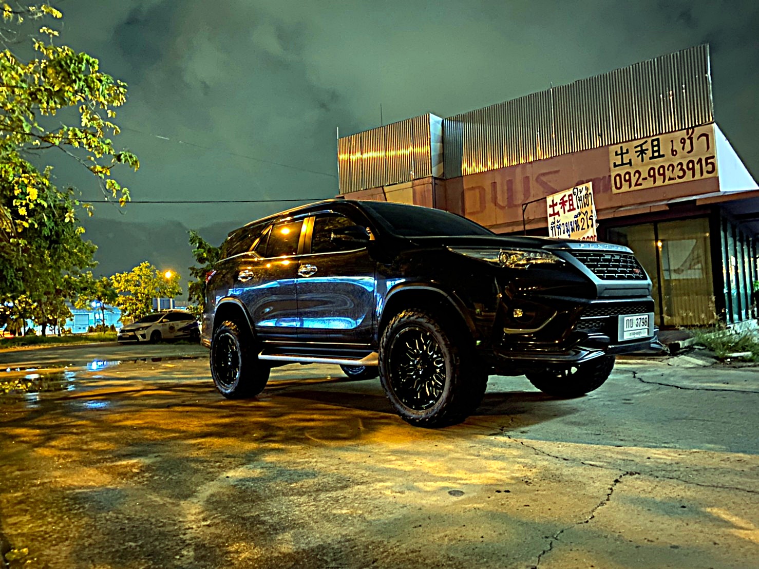 FORTUNER TRD มาไกลจากกาญจนบุรี จัดทรงเมกาที่ STEP9