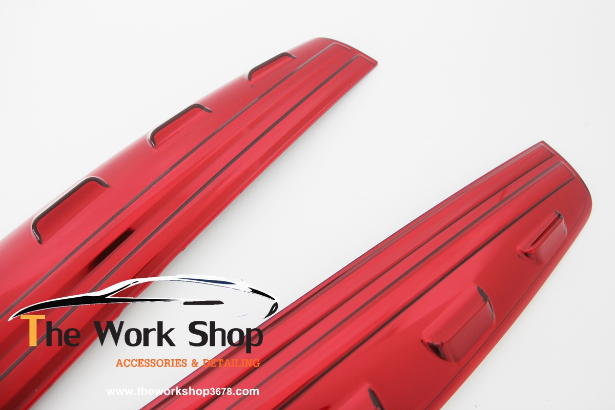 Red Pillar Molding for H-1 ( ทับทิมแดงแต่งเหนือไฟท้าย )