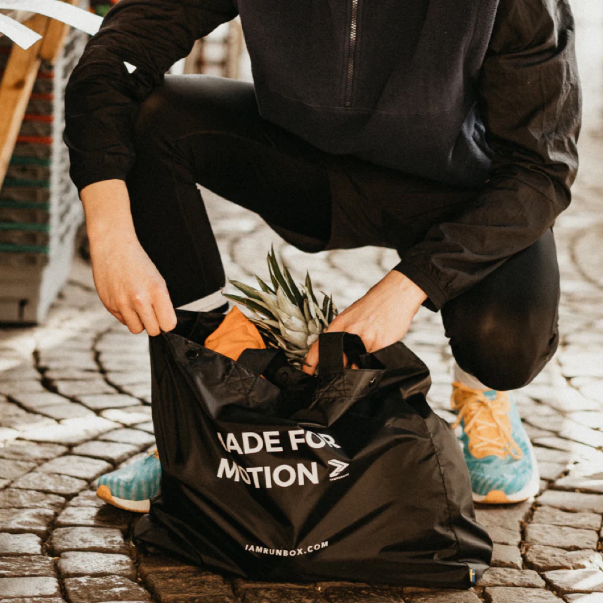 กระเป๋า Iamrunbox Shopping Bag(Pack) ‘EXCLUSIVE’ (24L)