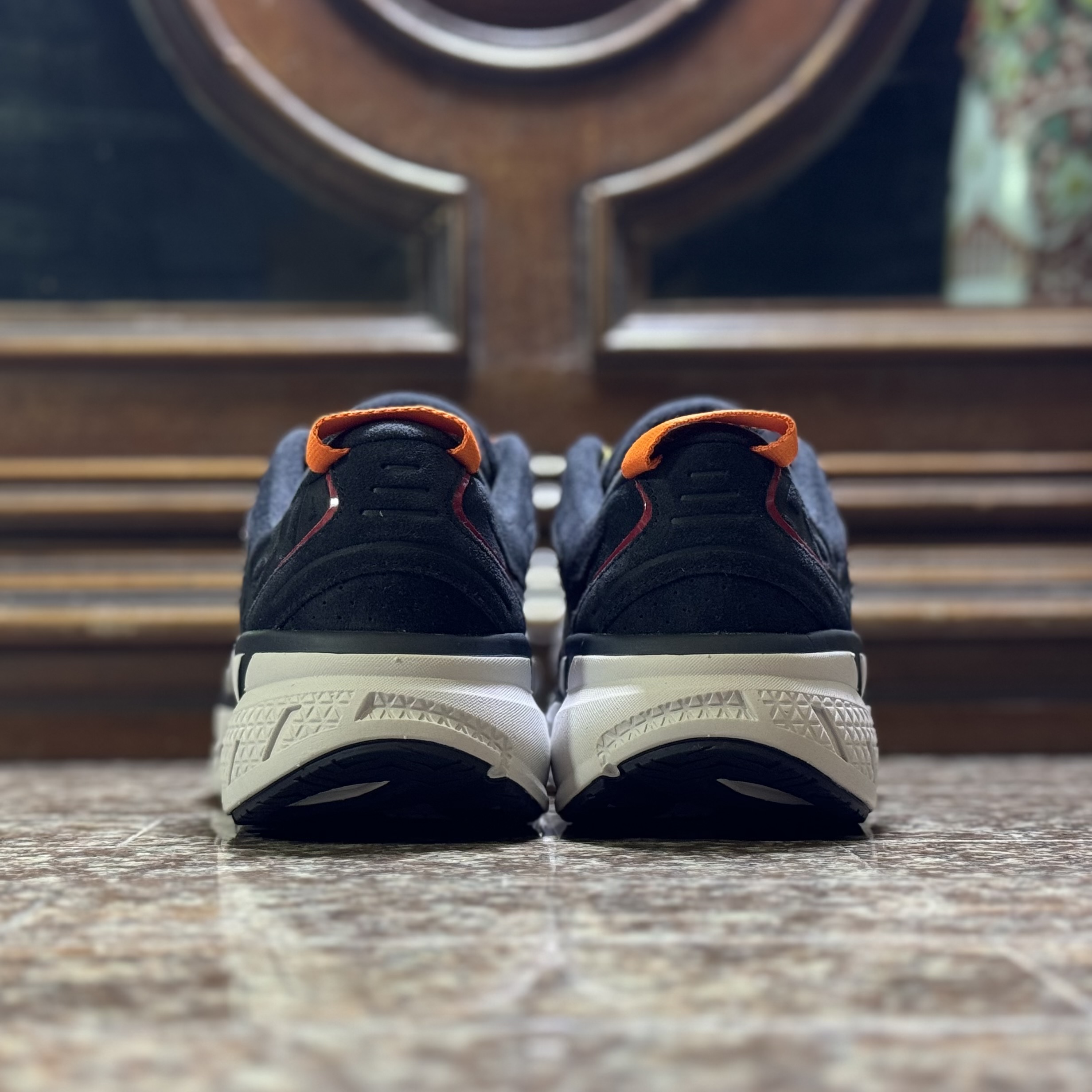 รองเท้า HOKA Clifton L Suede ‘Lunar Rock’ EXCLUSIVE (M5.5-11US)