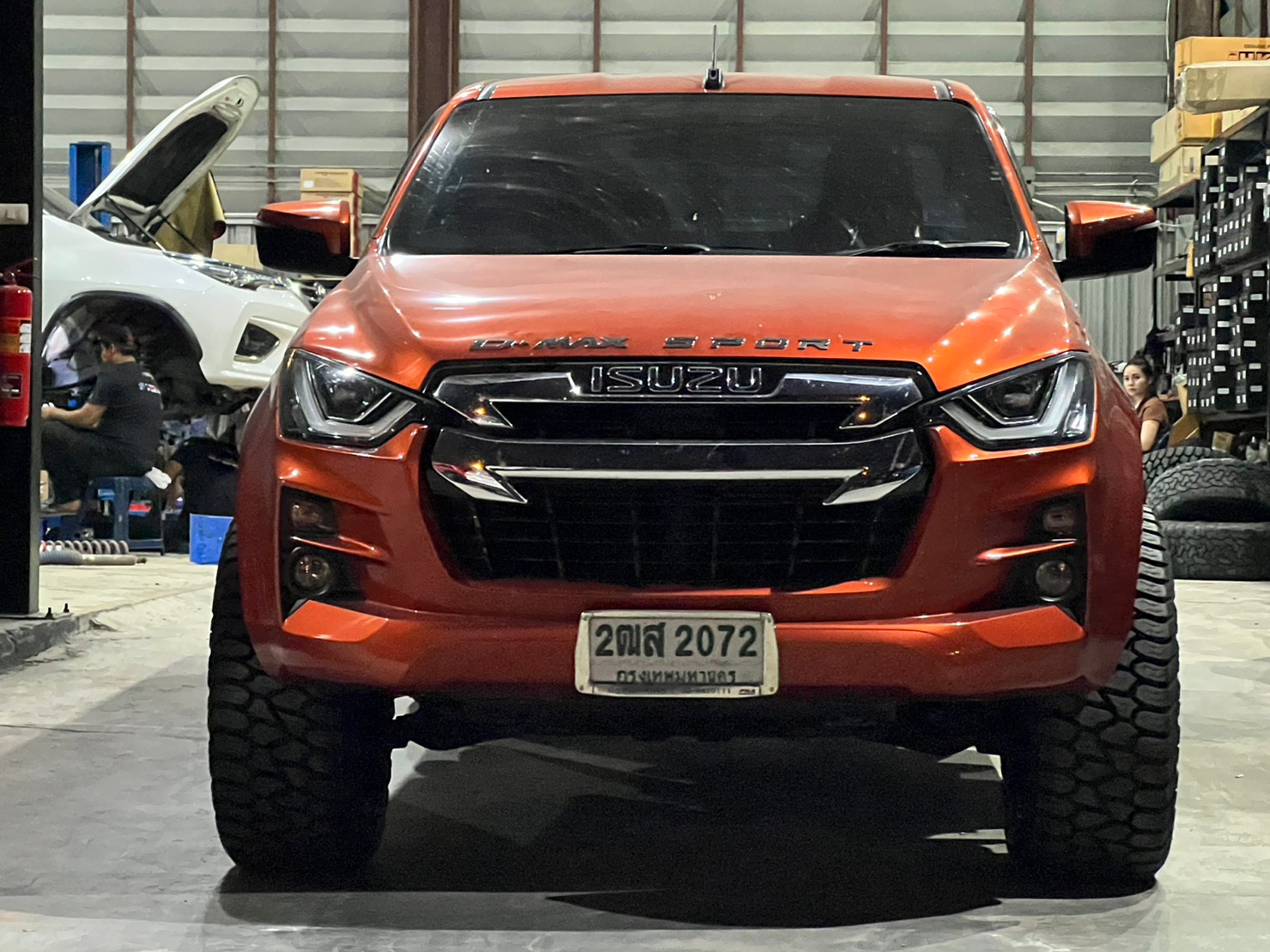 ISUZU D-MAX แต่งทรงเมกาที่ STEP9