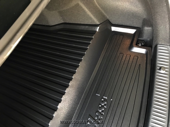 ถาดท้ายรถ BENZ C350e W205 สวยงาม ทนทาน เข้ารูป100%