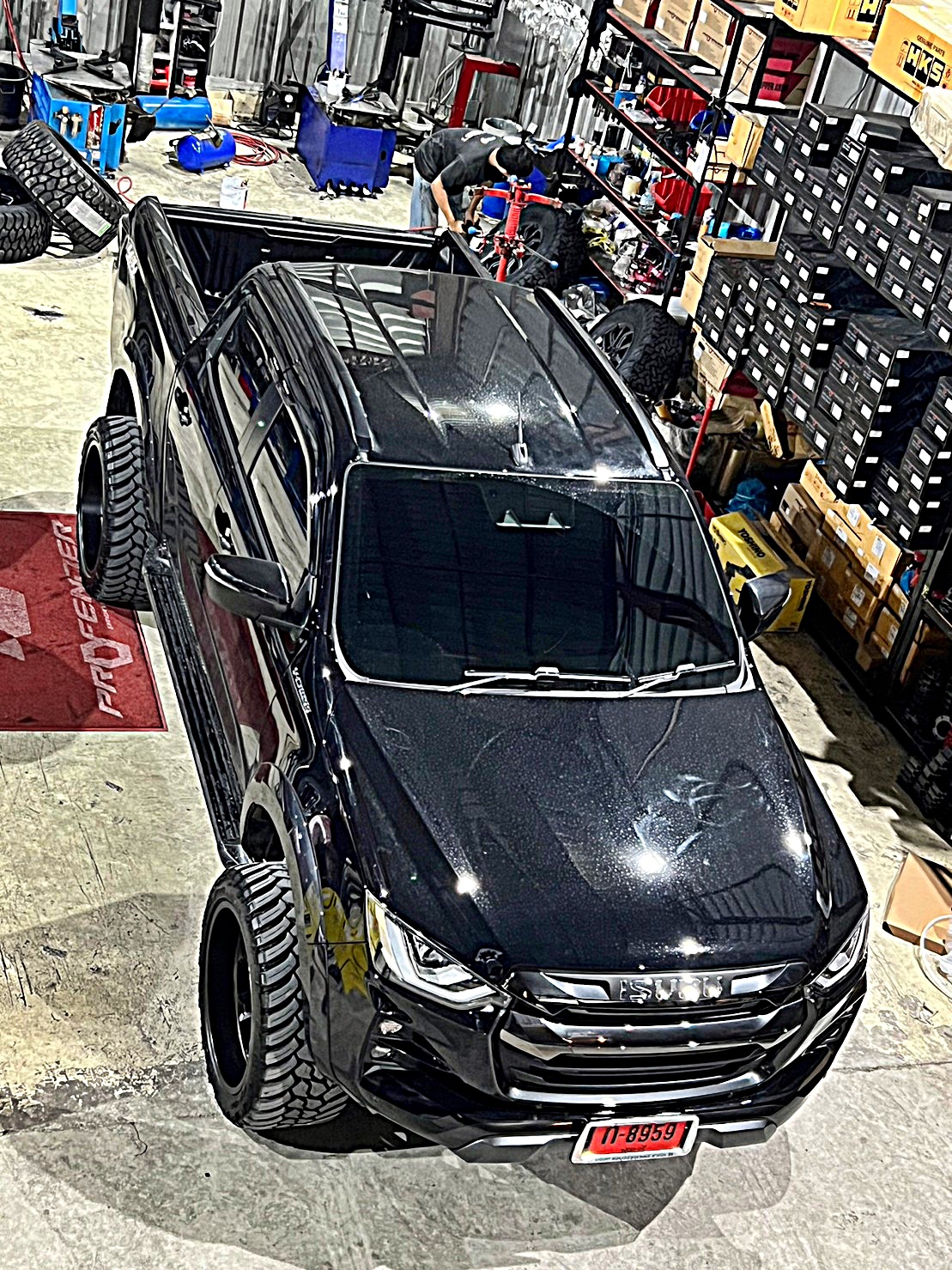 D-MAX ทรงเมกา จัดล้อแท้ HOSTILE ที่ STEP9