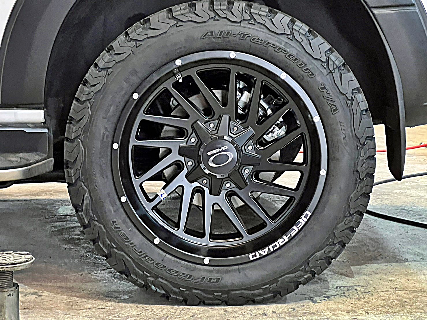 FORD EVEREST NEXTGEN แต่งวทรงเมกาที่ STEP9