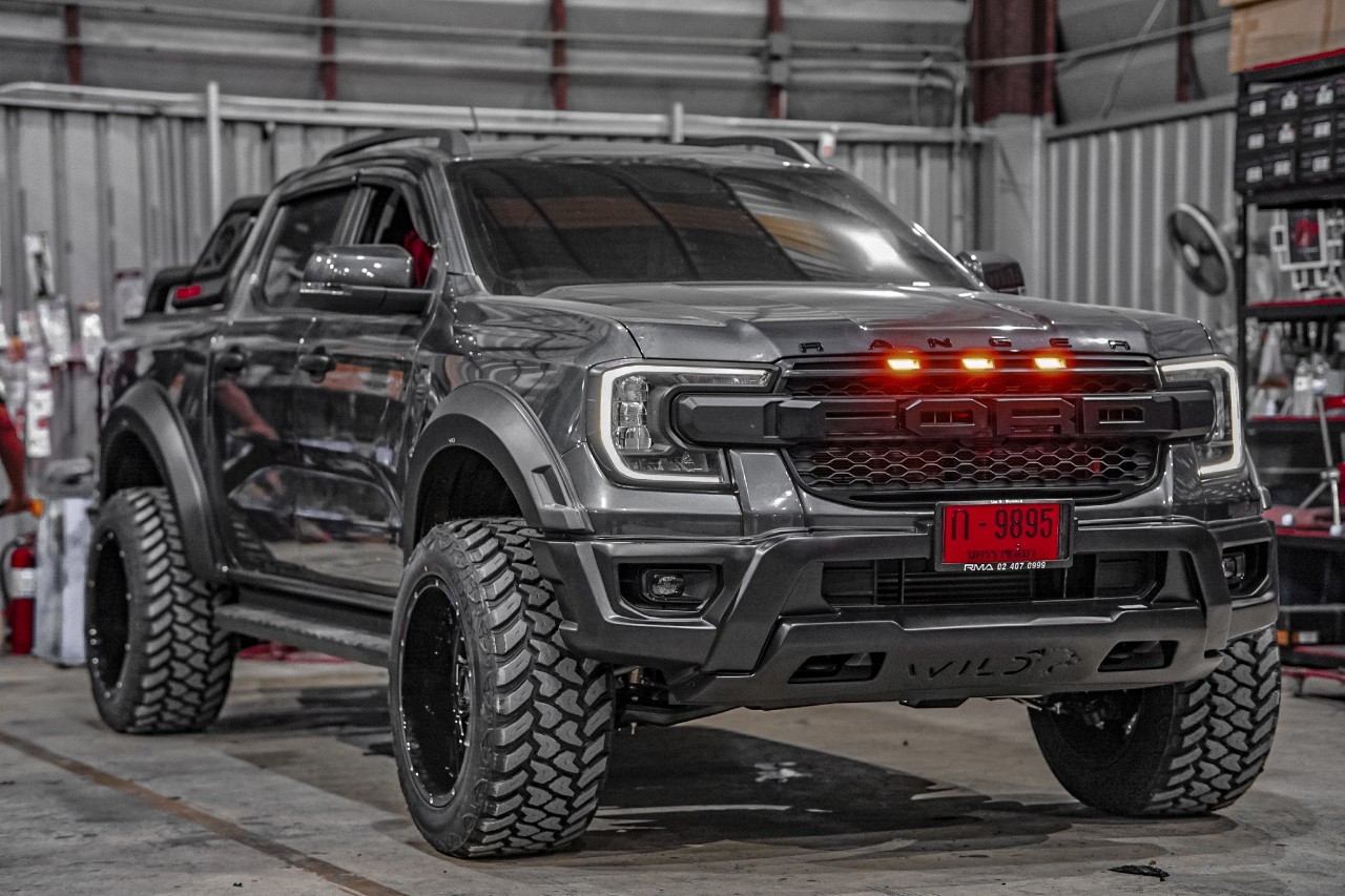 FORD RANGER NEXTGEN แต่งทรงเมกาที่STEP9