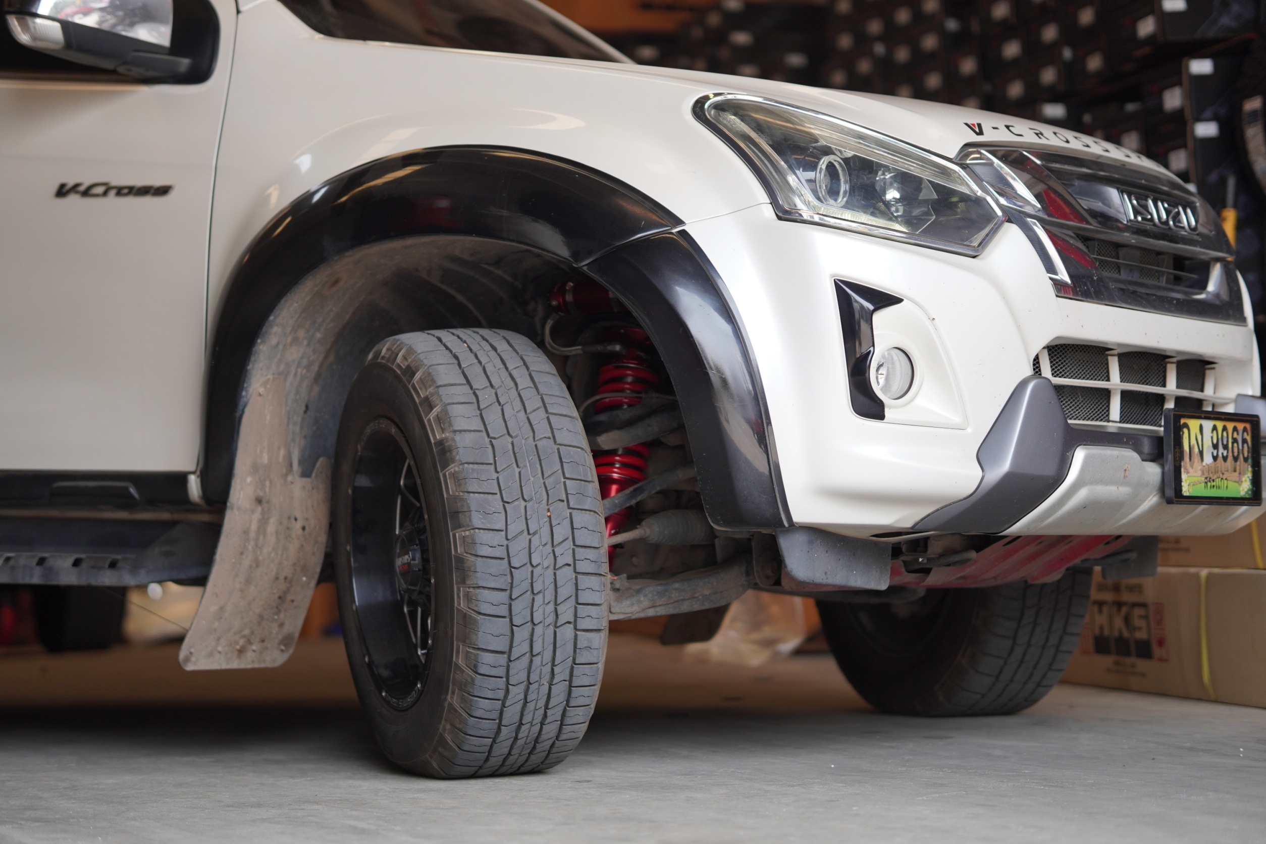 หน้า TUNE SERIES หลัง TUNE SERIES ใส่ D-MAX ที่ STEP9