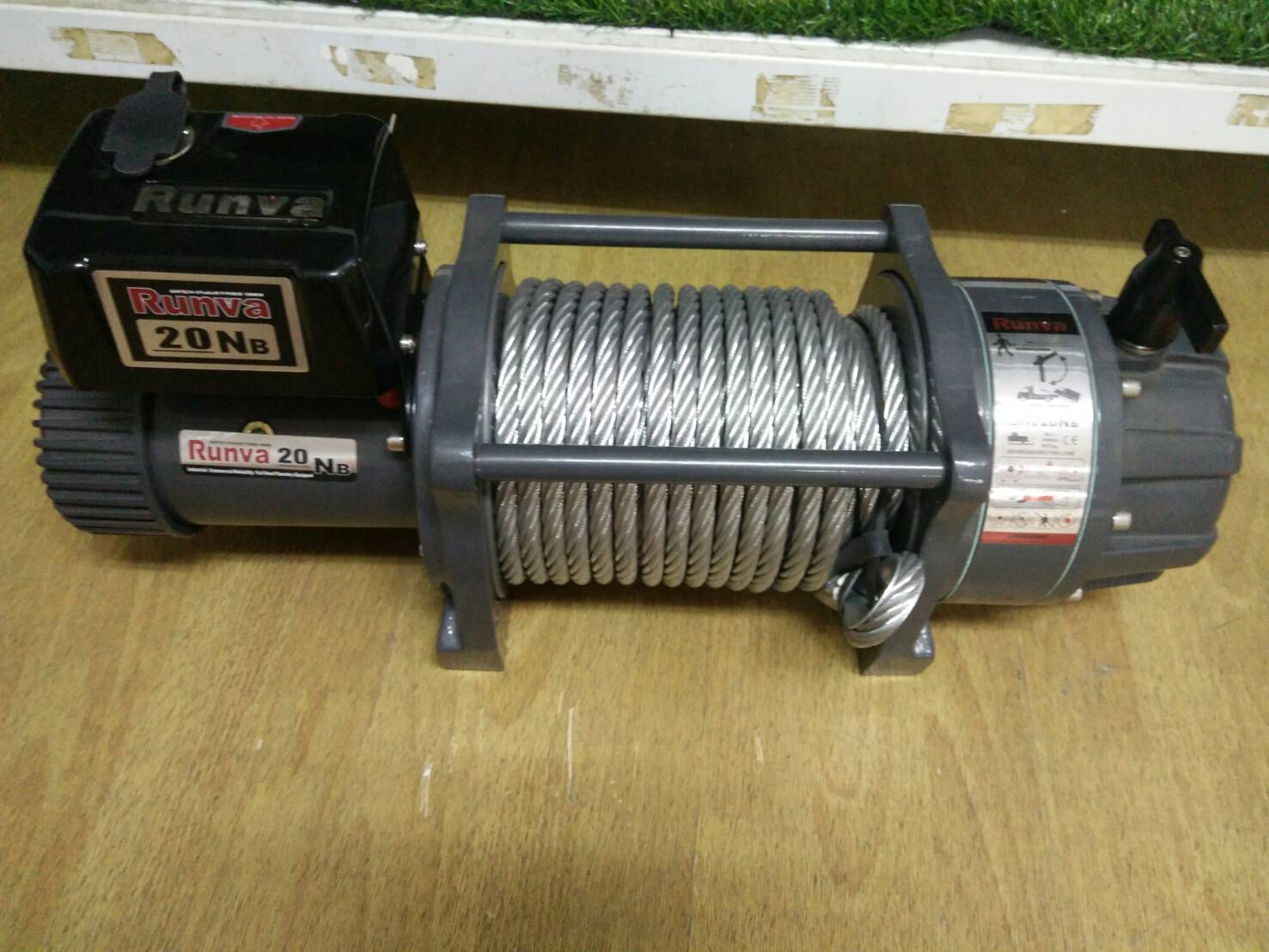 WINCH RUNVA (EWB20000 Sling)/12V