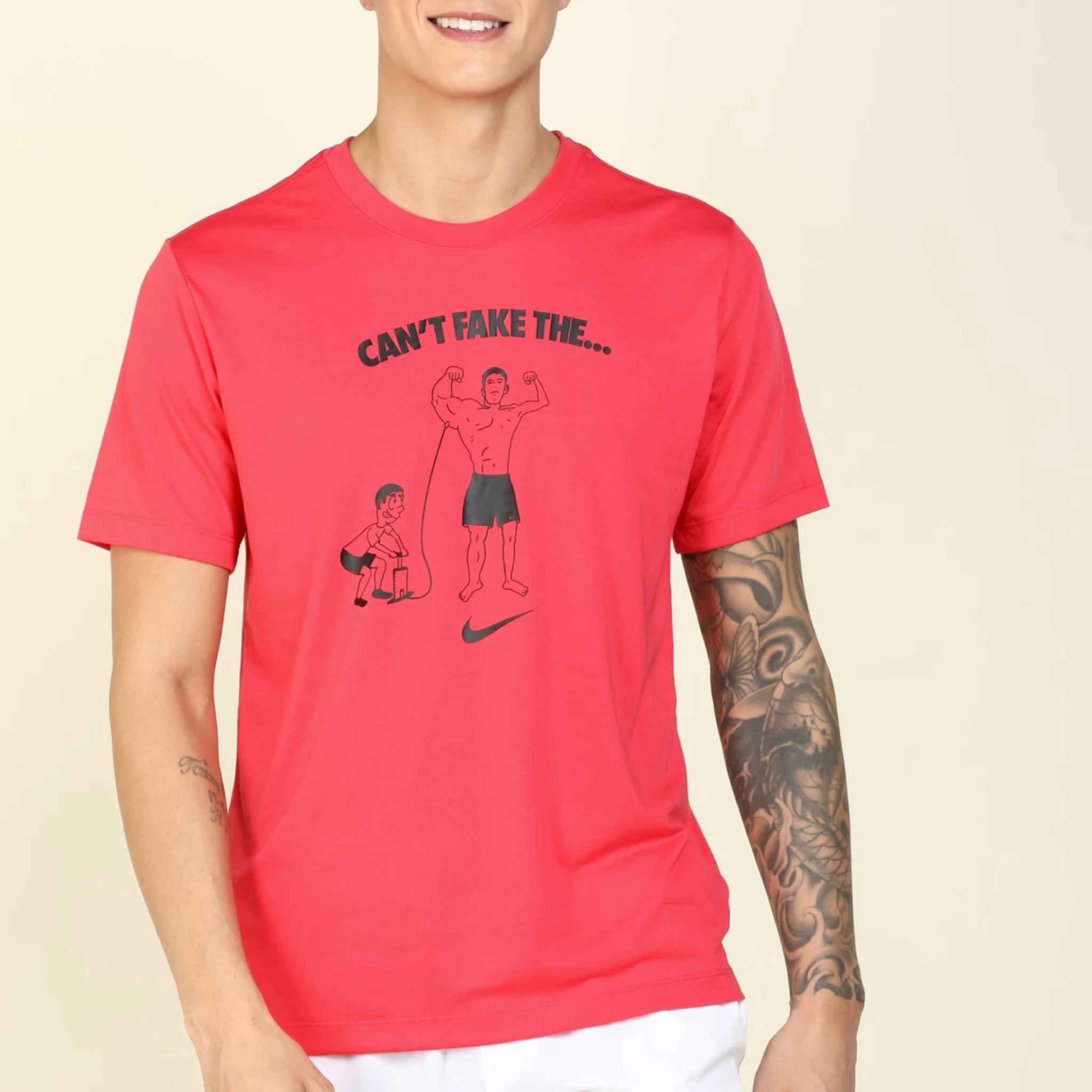 เสื้อ Nike Dri-Fit Graphic T-Shirt (S)