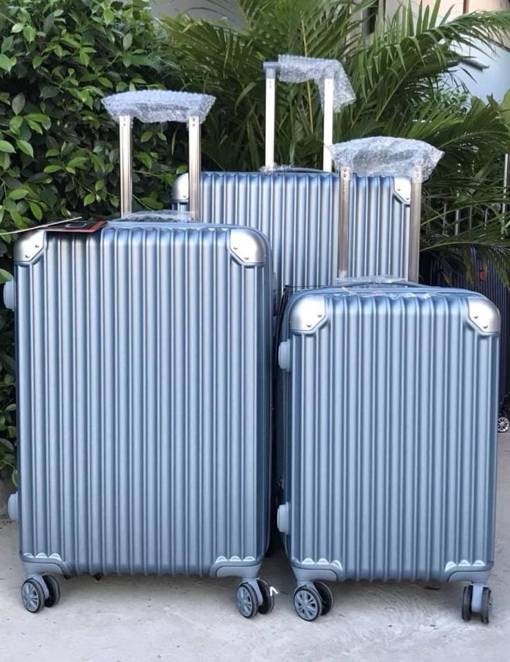 กระเป๋าเดินทางล้อลาก หน้าเงา