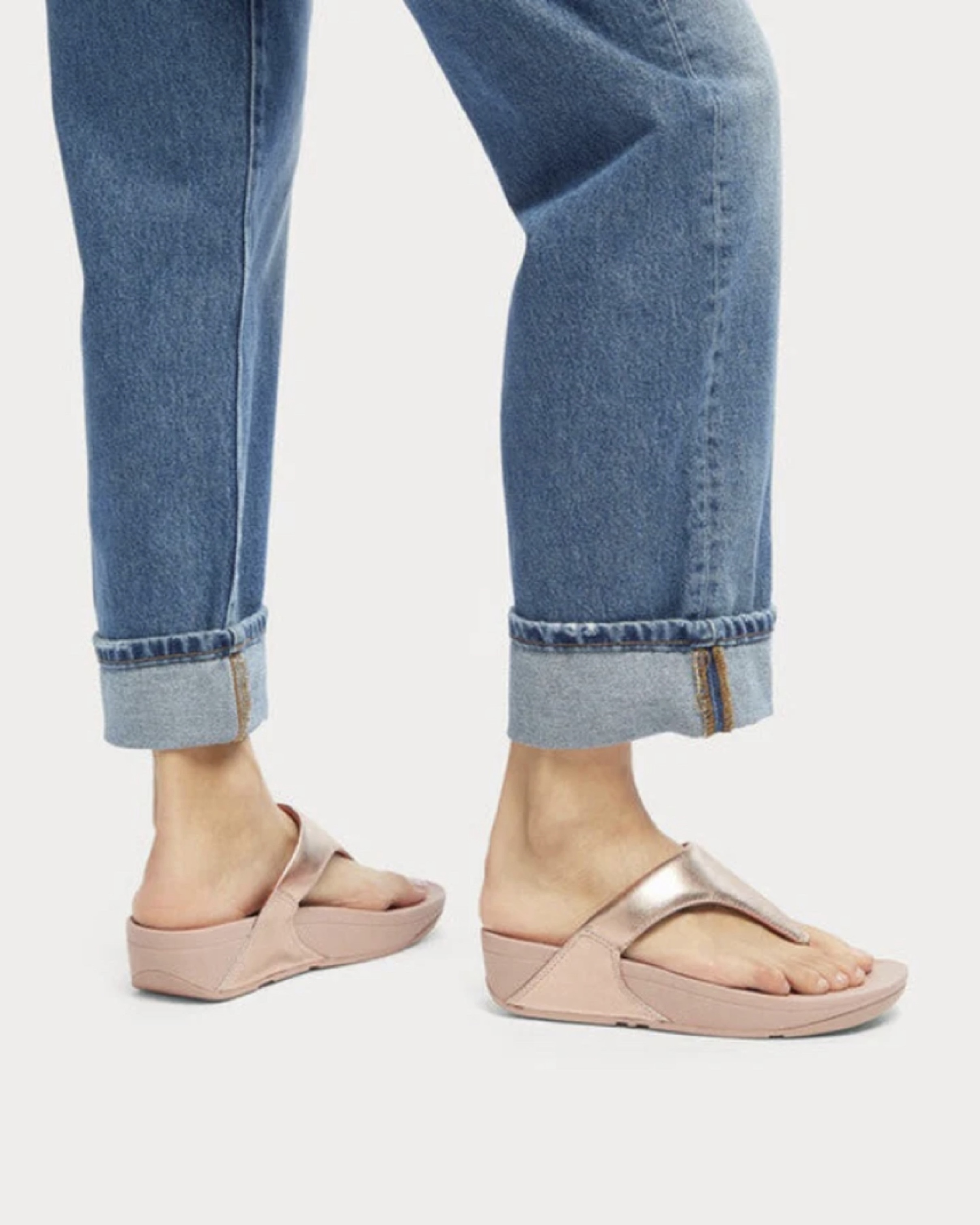 รองเท้า FitFlop Lulu Leather Toe-Post Women Sandals (W7US)