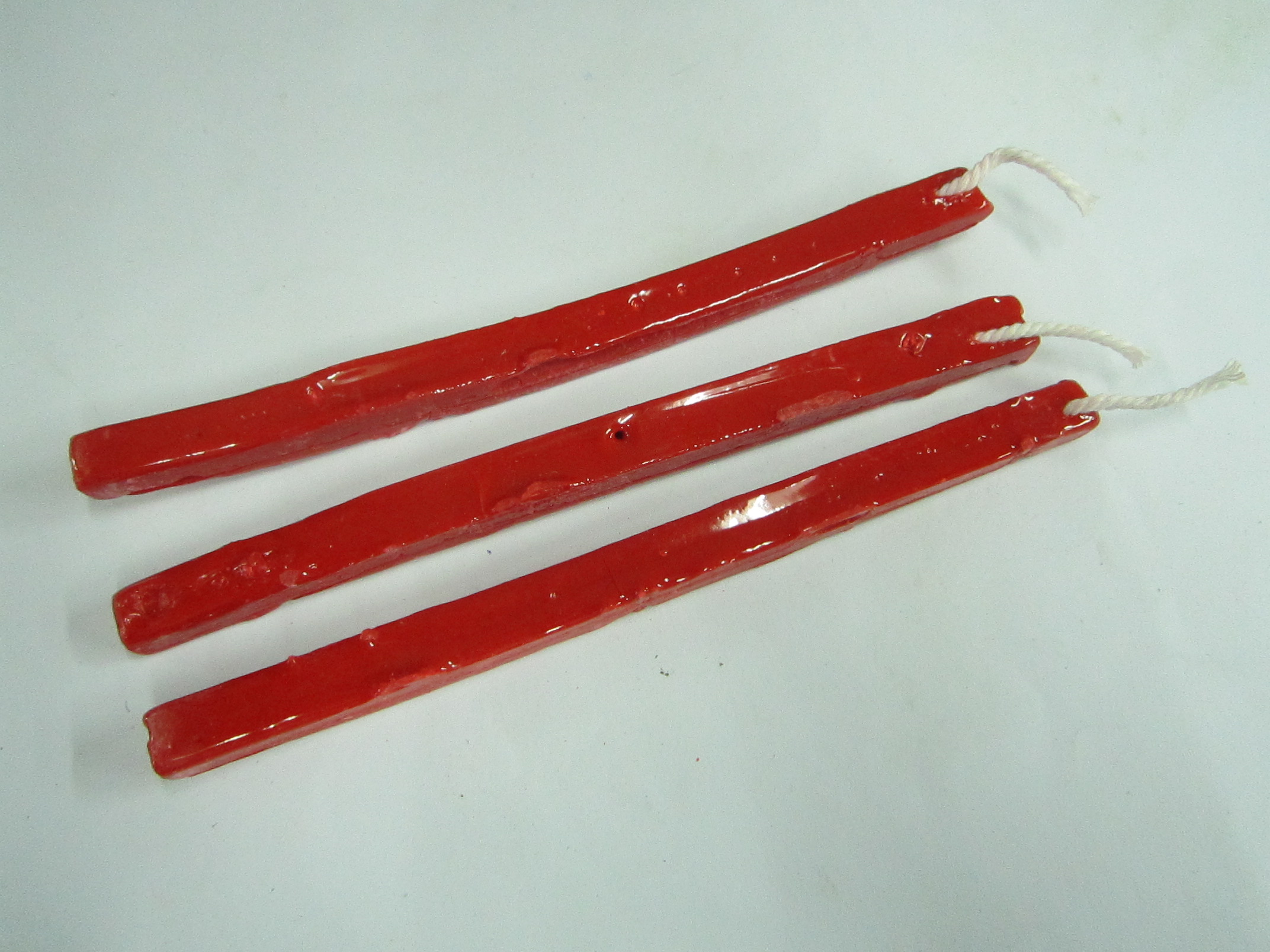 ครั่งมีไส้ ใช้สำหรับประทับตรา ปิดผนึกซองจดหมาย