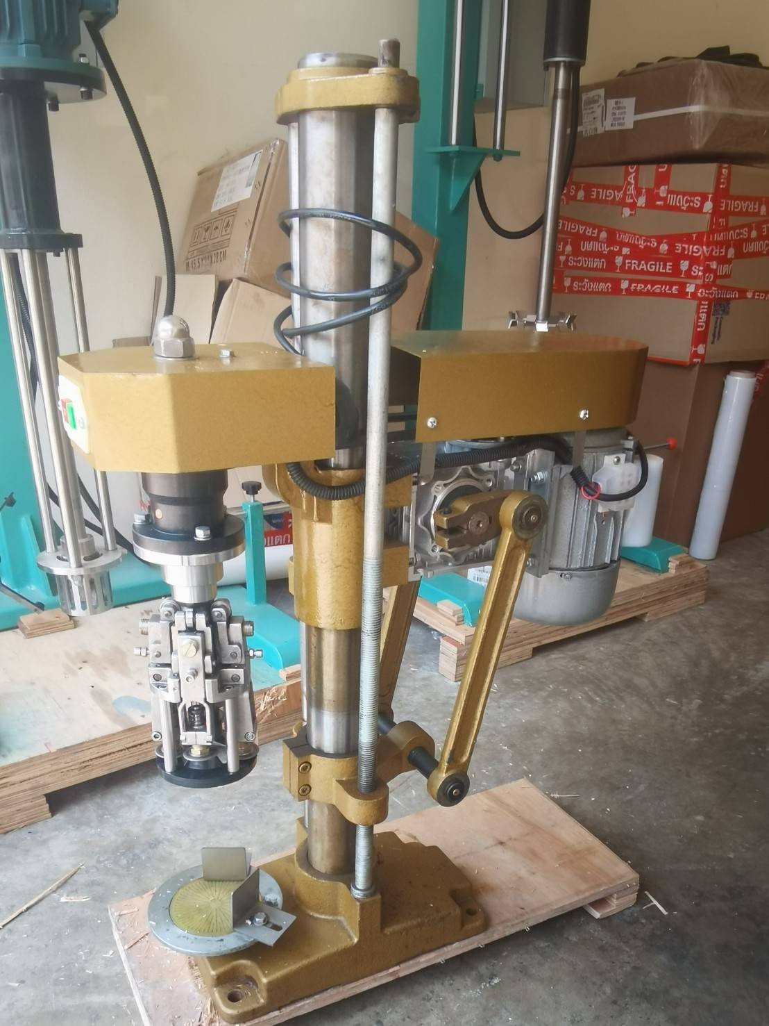 🌈15484 เครื่องหมุนฝาขวดน้ำดื่มกึ่งอัตโนมัติ หมุนฝาขวดพลาสติก ขวดแก้ว ฝาอลูมิเนียม ฝาเกลียว