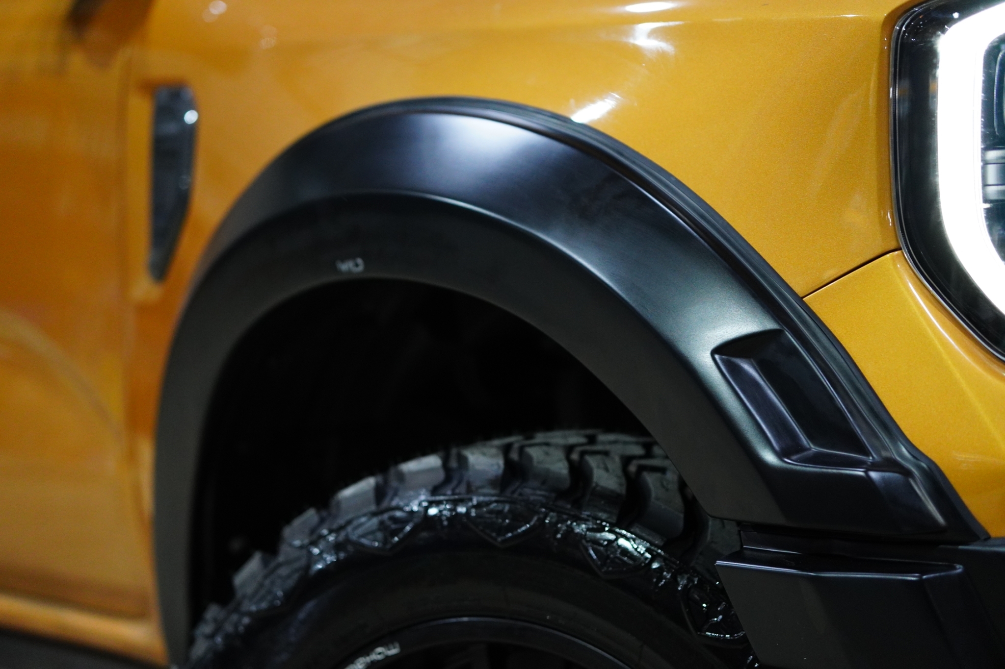 FORD RANGER NEXTGEN จองคิวมาจาก ชุมพร แต่งทรงเมกาที่ STEP9