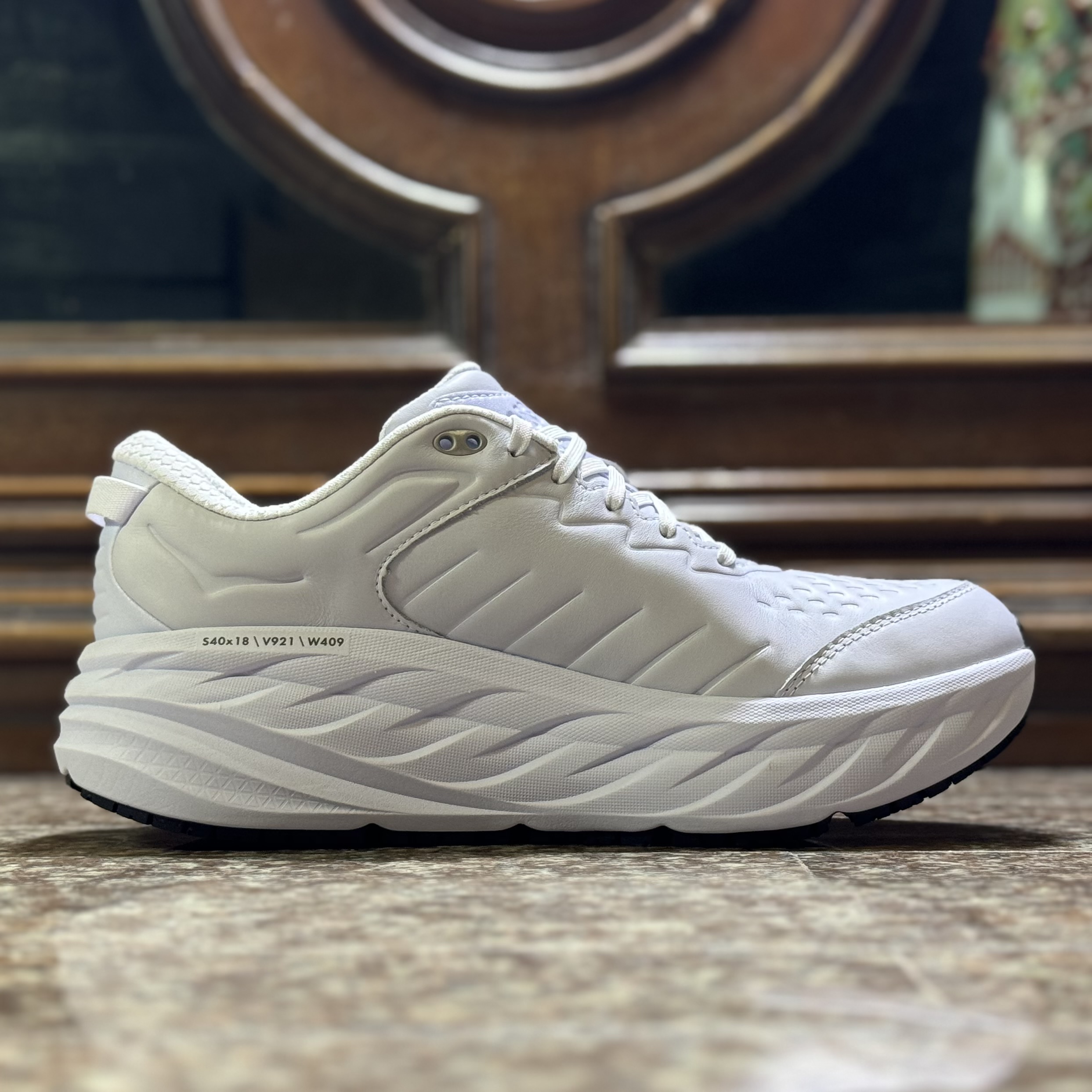 รองเท้า HOKA Bondi SR ‘TripleWhite’ (M10.5US)