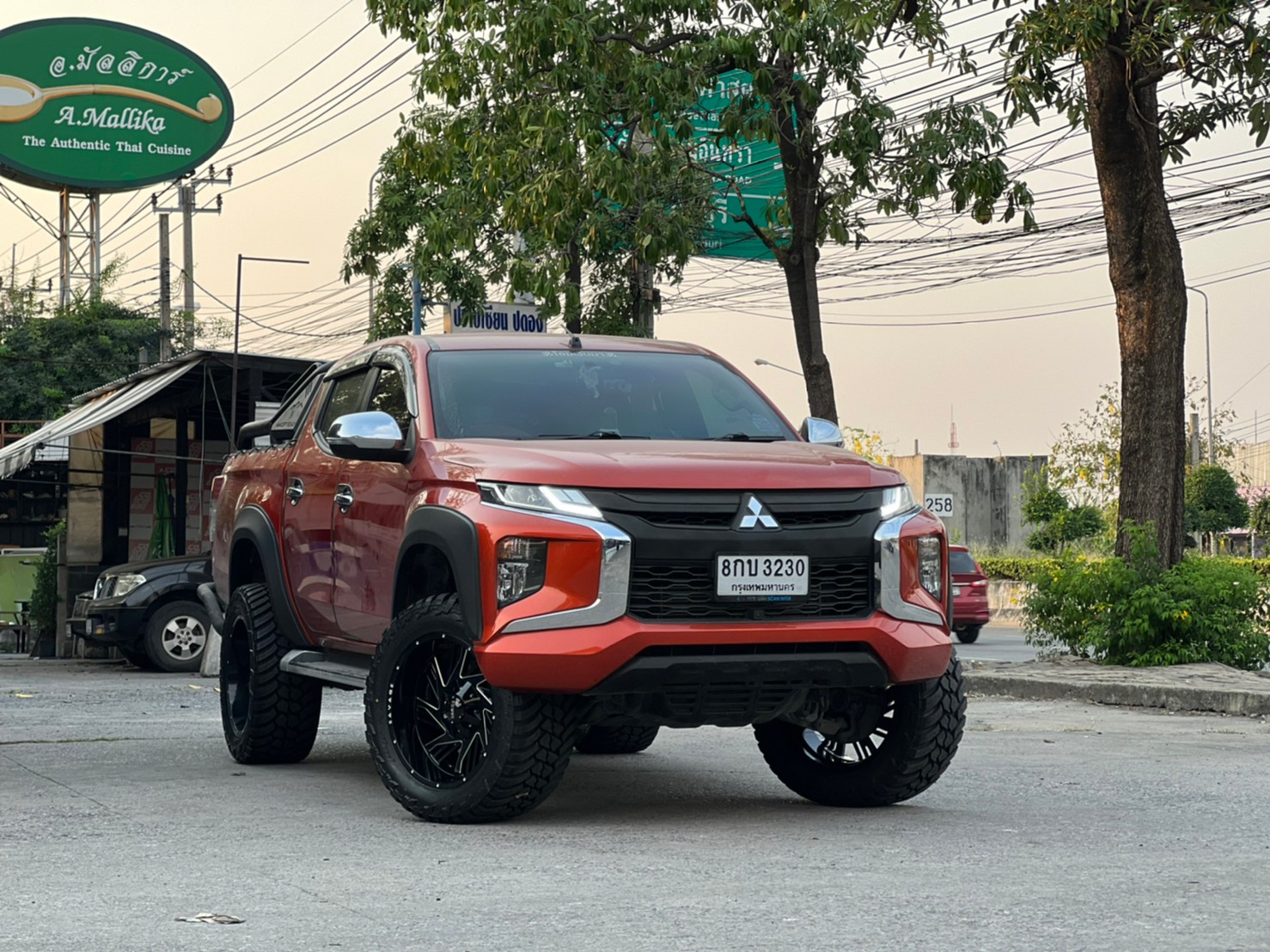 TRITON ทรงเมกา