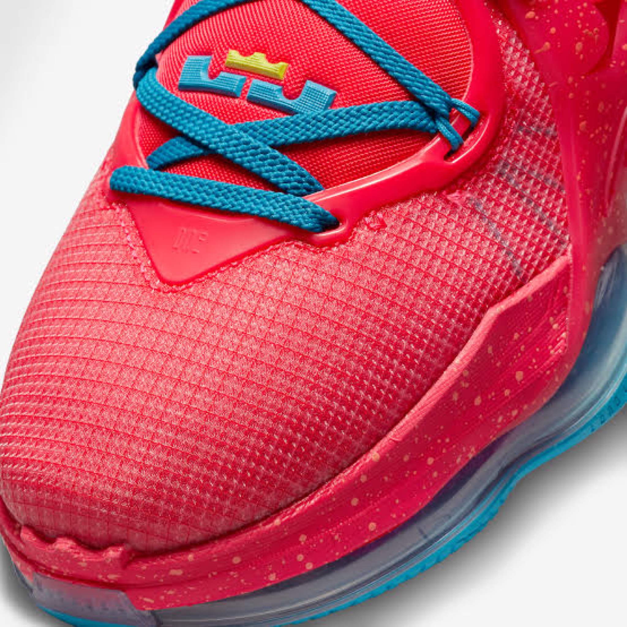 รองเท้าบาส Nike LeBron XIX ‘BRED’ (M9US)