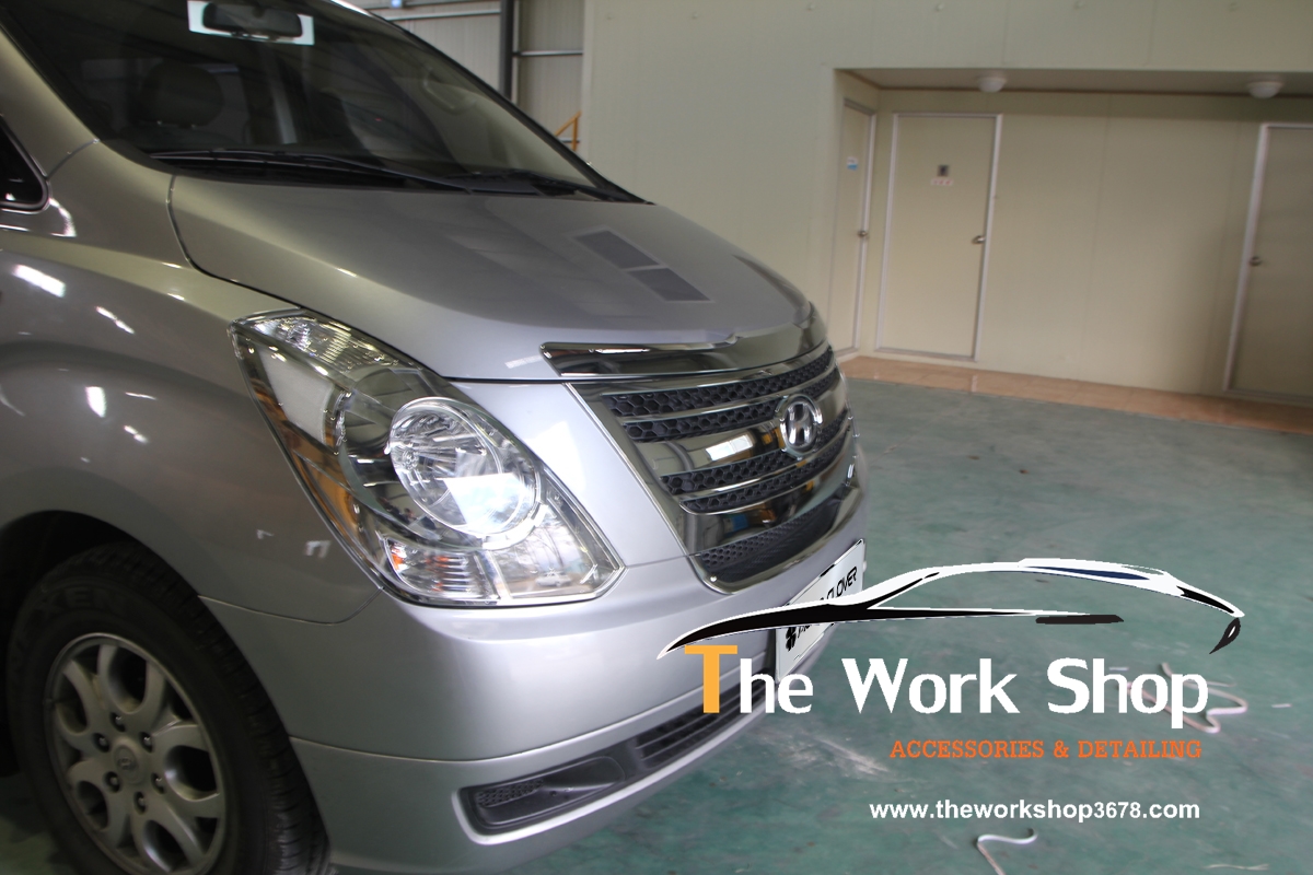 Radiator Grille Garnish for H-1 ( กระจังหน้าโครเมี่ยม )