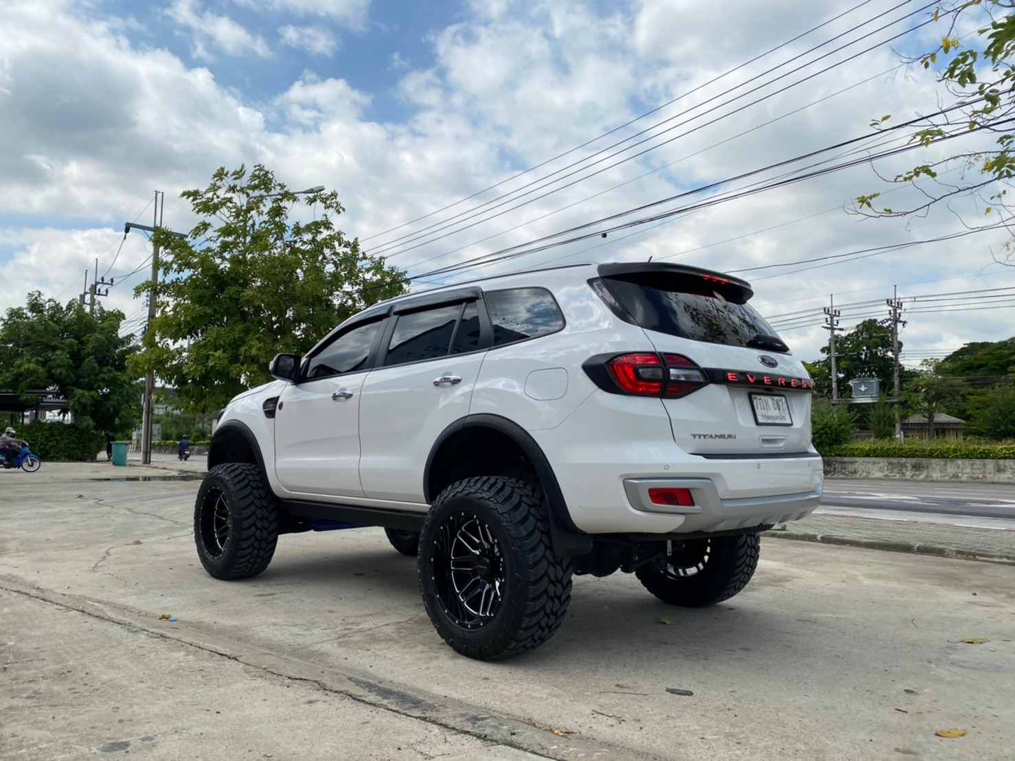 FORD EVEREST ยก6นิ้ว จัด FULLSET ที่ STEP9