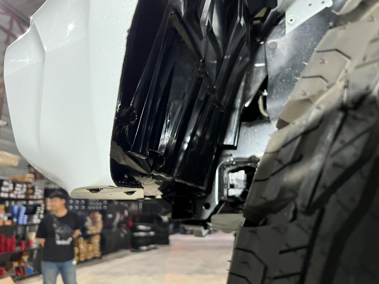 ISUZU MU-X แต่งทรงเมกาที่ STEP9