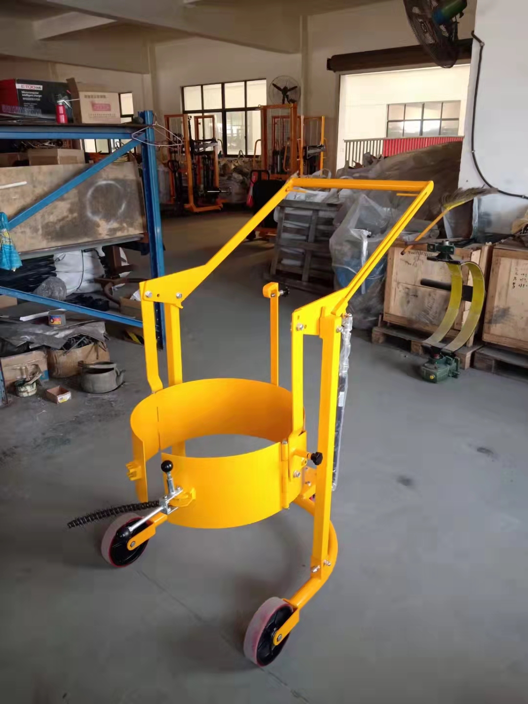 🌈13192 รถเข็นถังเหล็ก ถังพลาสติกขนาด 200 ลิตร สามารถเอนเทของเหลวได้สะดวก รุ่น HD80B